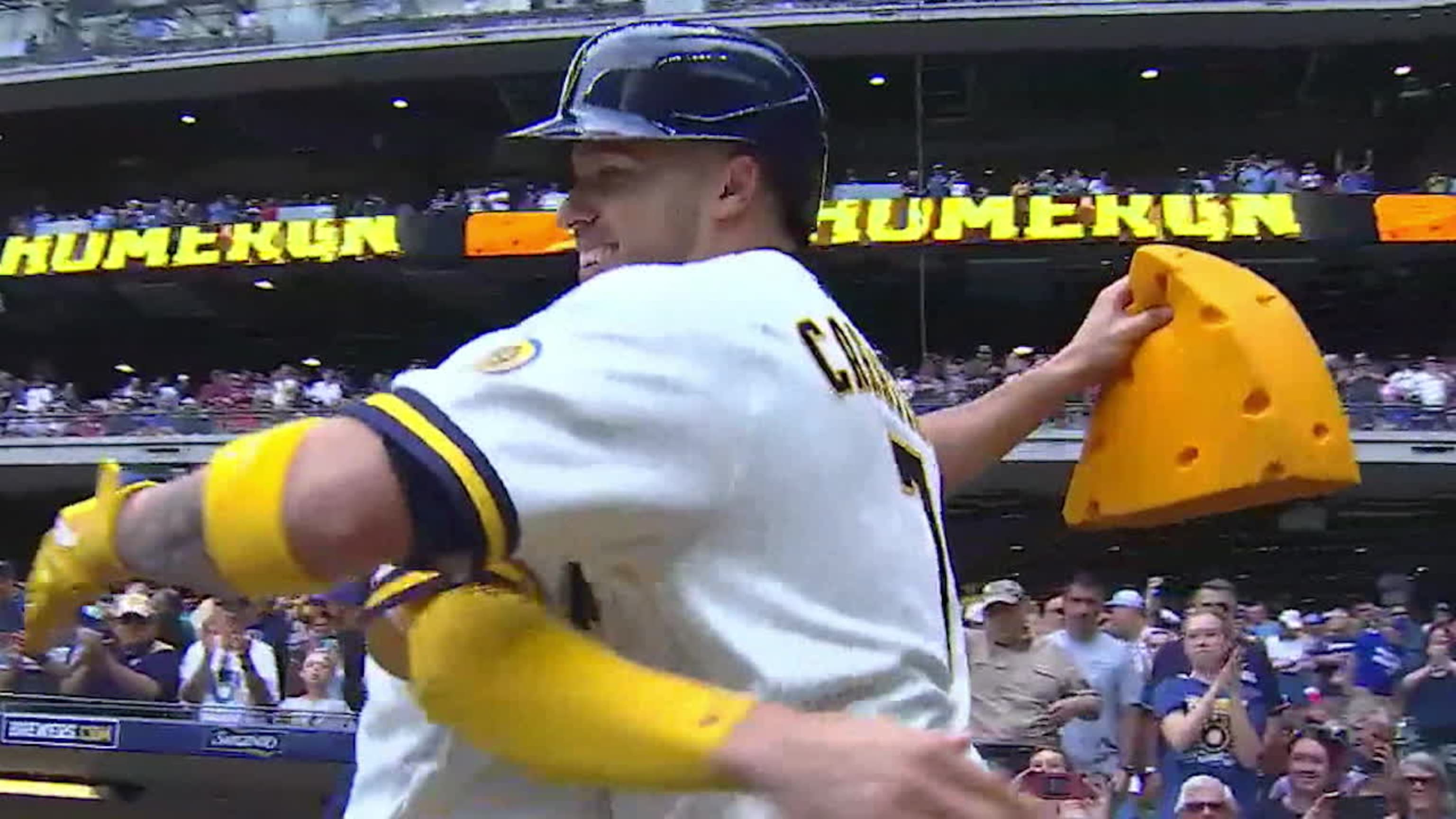 Caratini da ventaja con jonrón