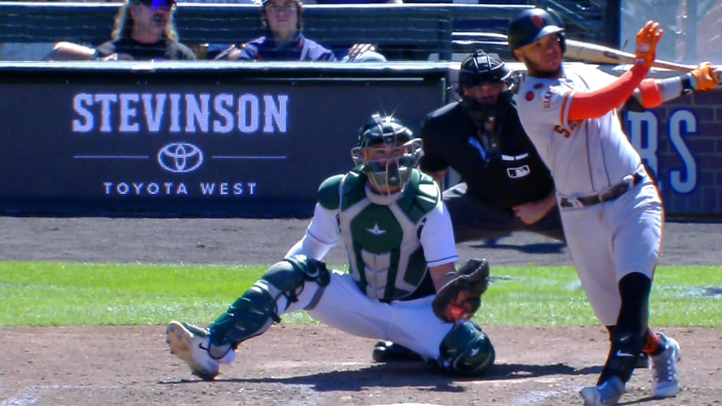 Thairo Estrada Receives Willie Mac Award for Exemplifying the Spirit of  Giants' Legend Willie McCovey - BVM Sports