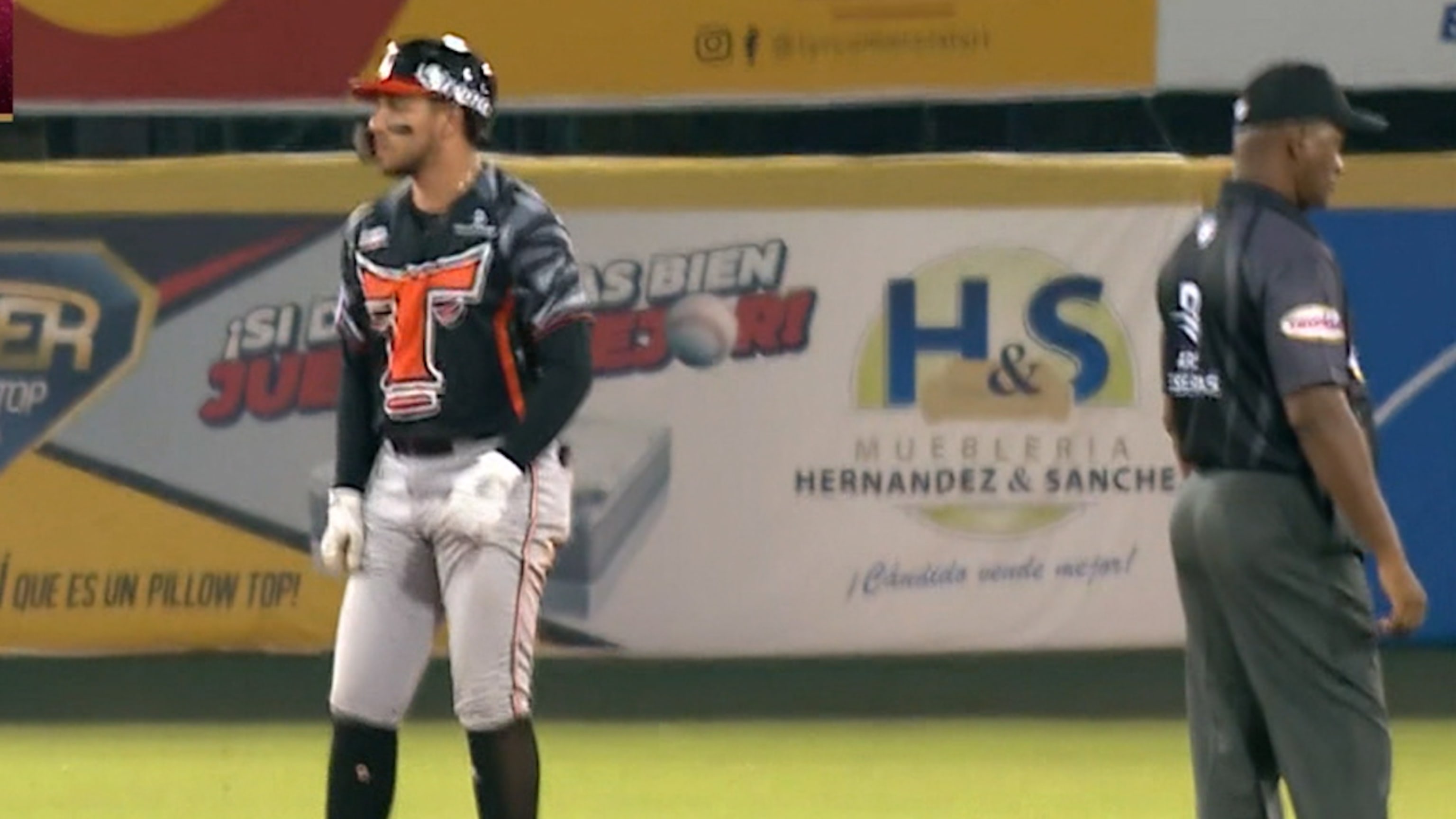 Adames batea de 4-3, empuja 2