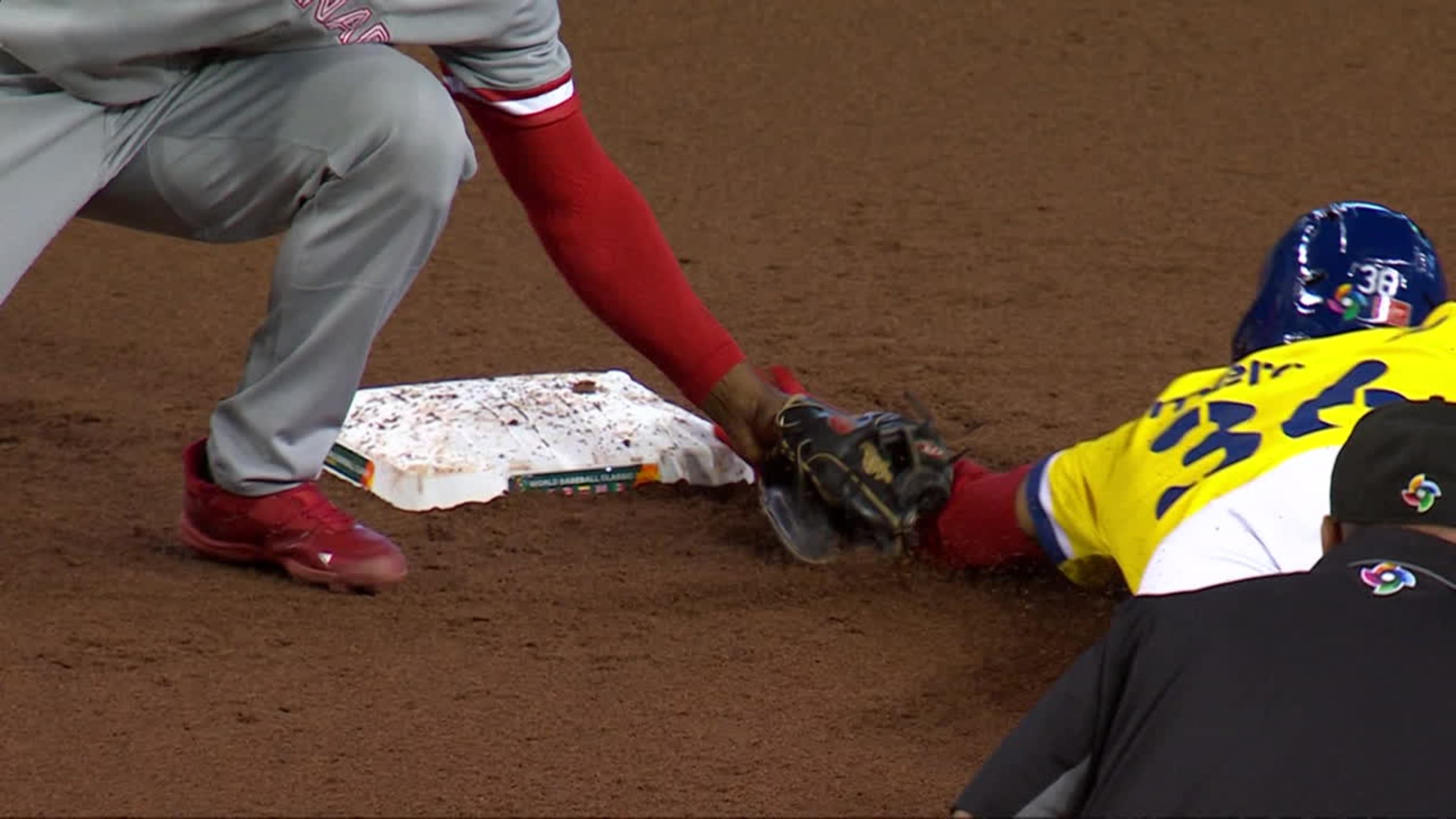 Canada's bats mostly silent against Colombia in second World Baseball  Classic loss