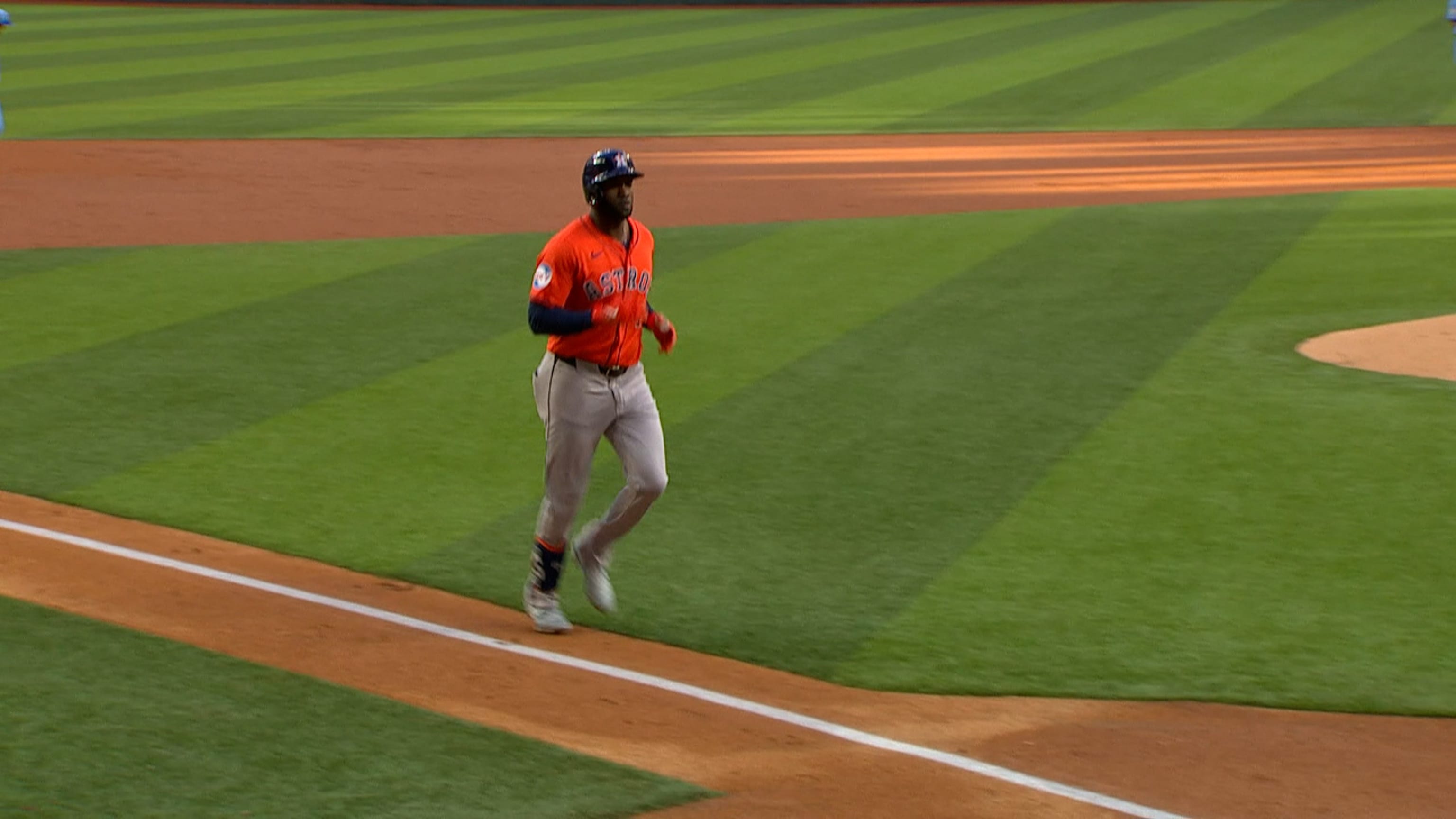 HR de 3 rayas de Yordan Álvarez