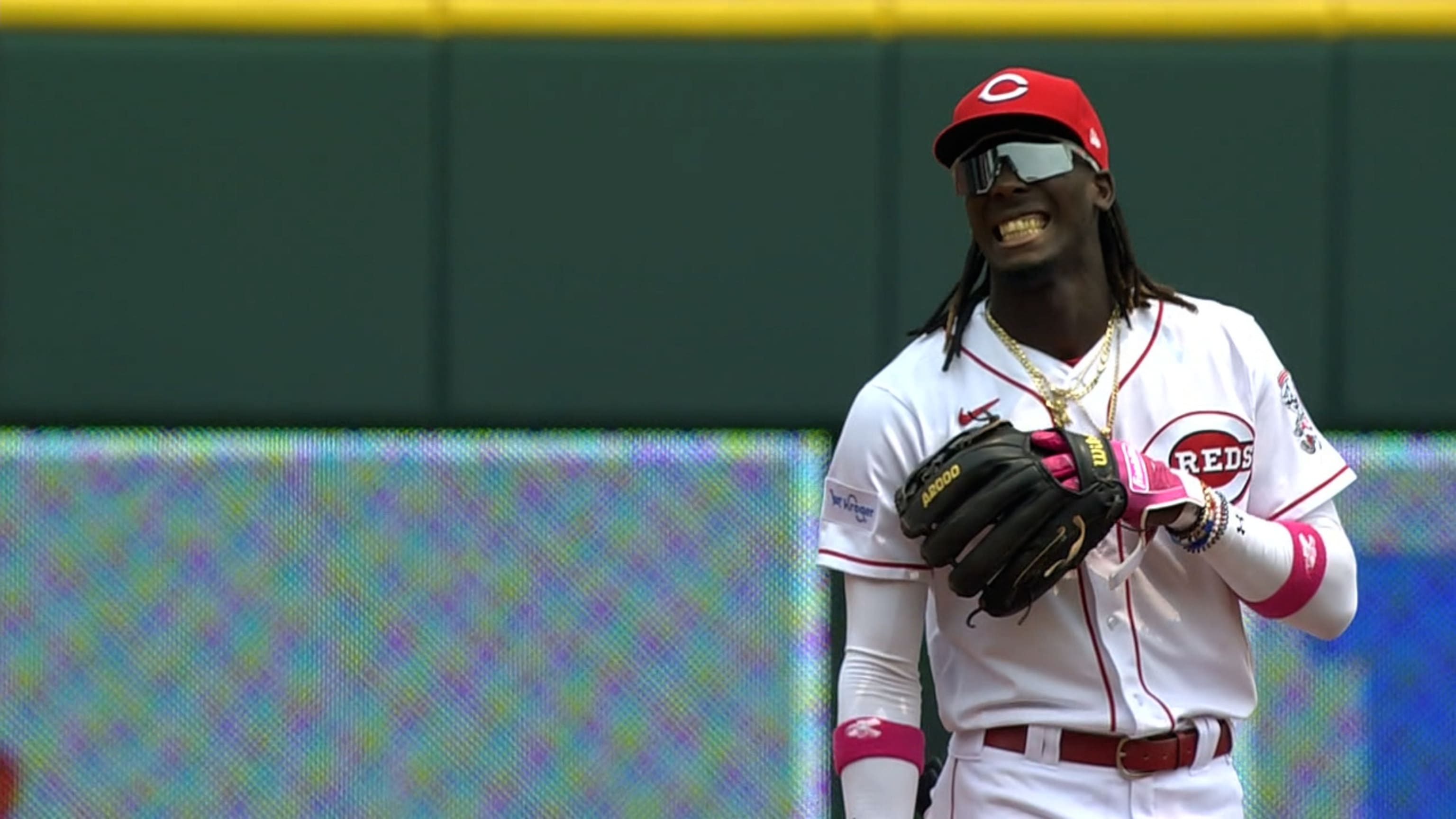 Cincinnati Reds' Elly De La Cruz Makes Baseball History with July 4th  Performance - Fastball