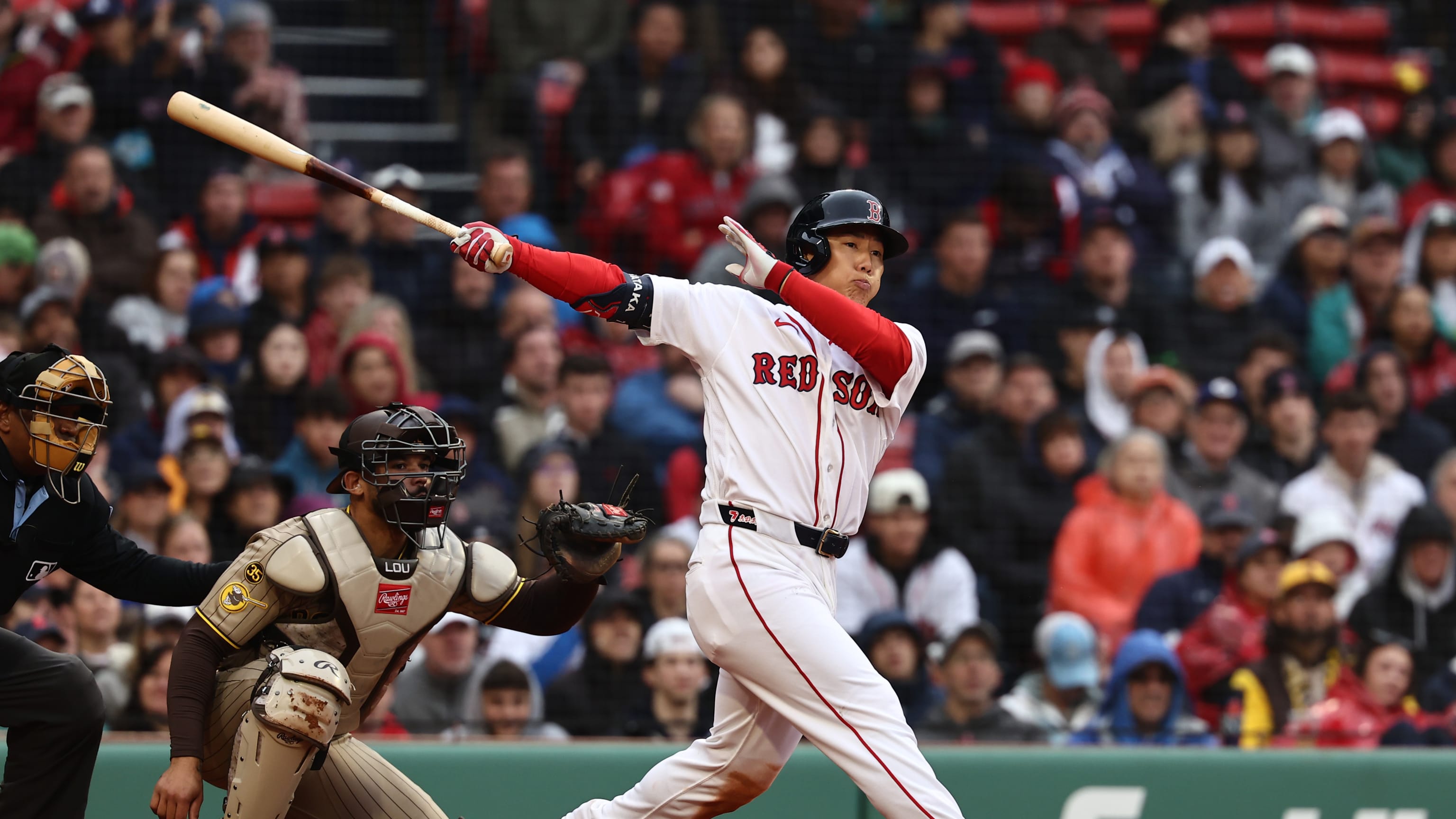 【吉田正尚】 MLBレッドソックス トラックジャケット ホワイト USA企画XL 吉田正尚、今季初安打含む3安打3打点、レッドソックスは3カード連続