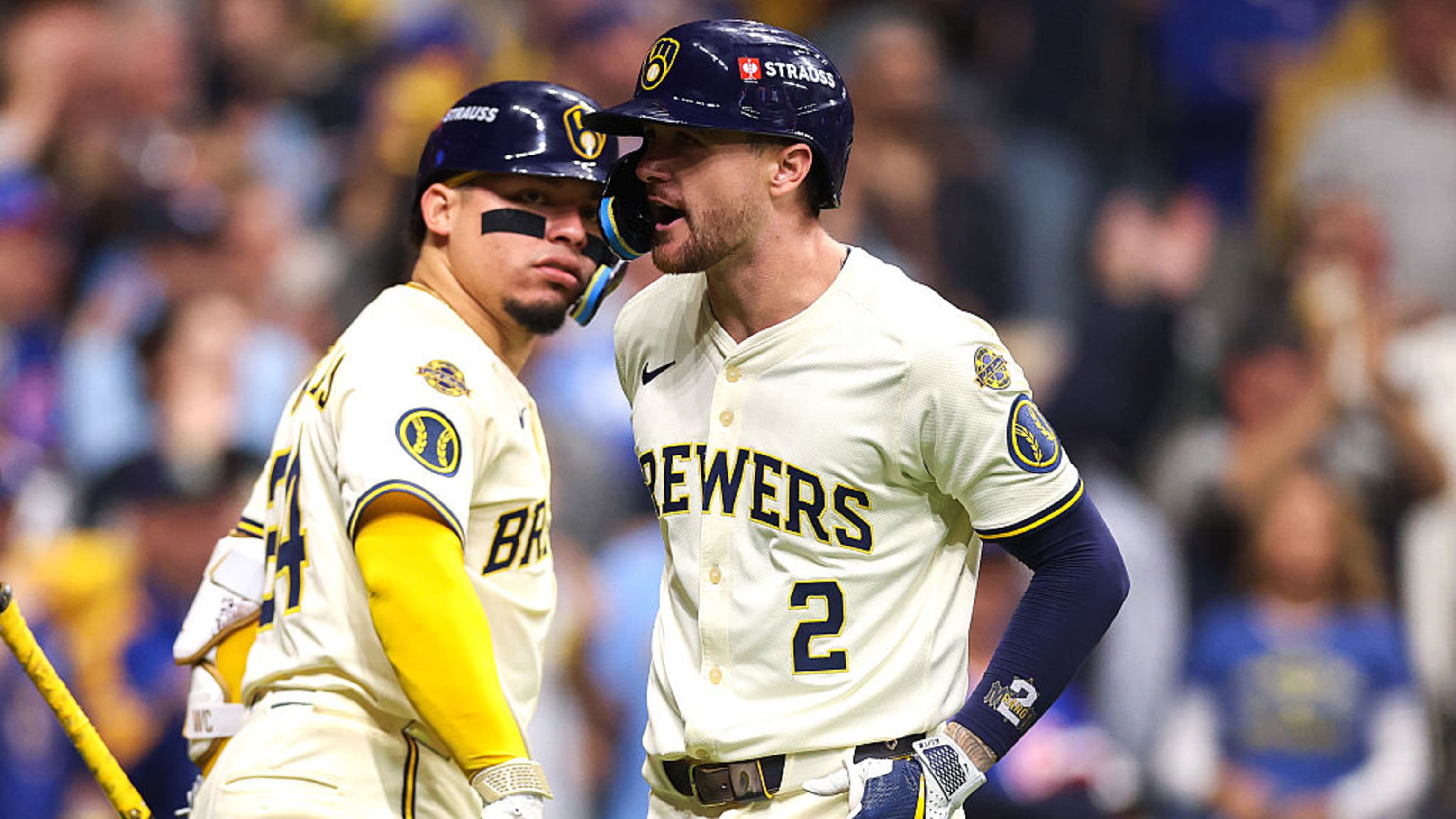 Los Cerveceros pegan 3 jonrones en el Juego 5
