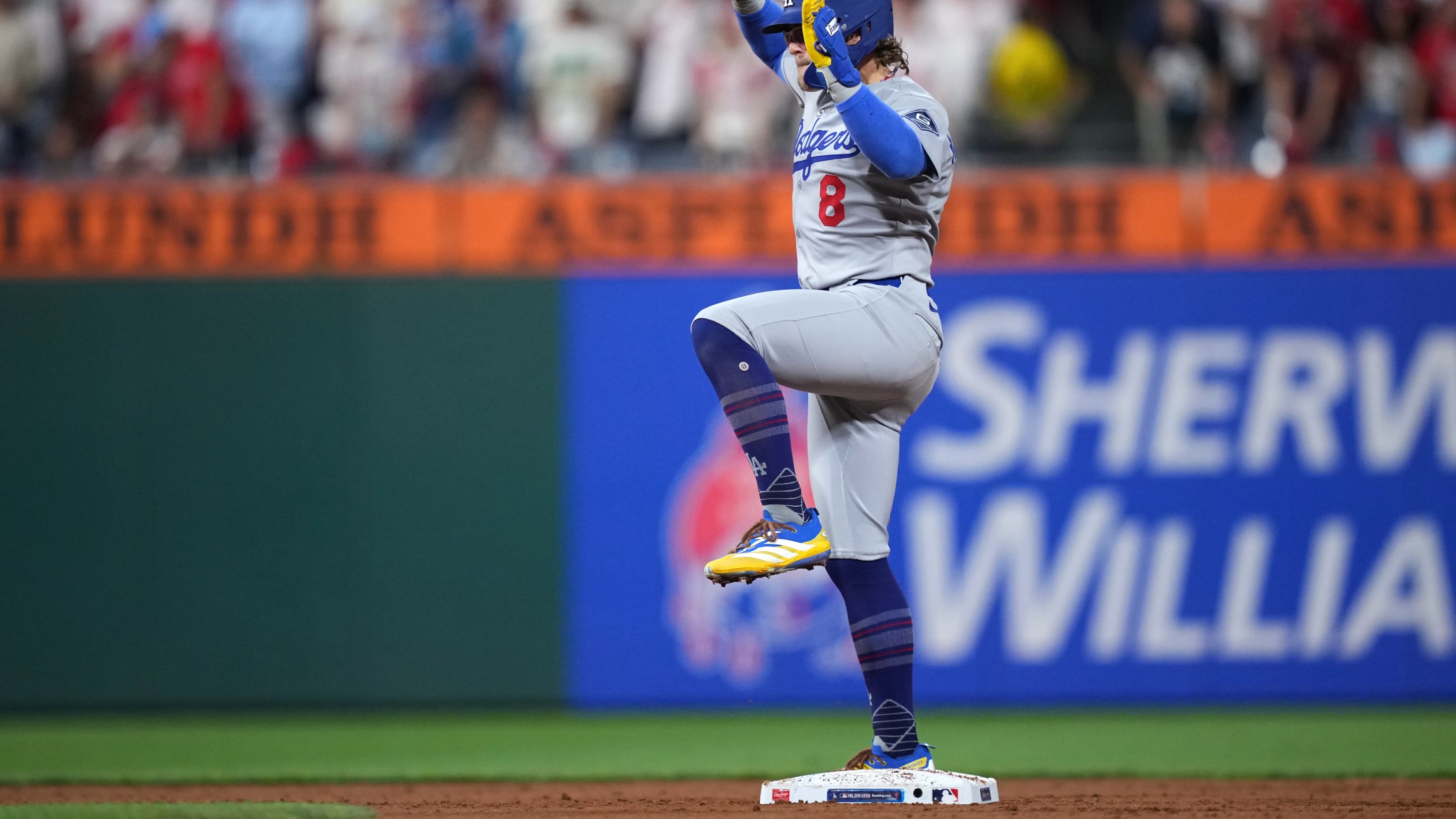 Enrique Hernández's two-run double