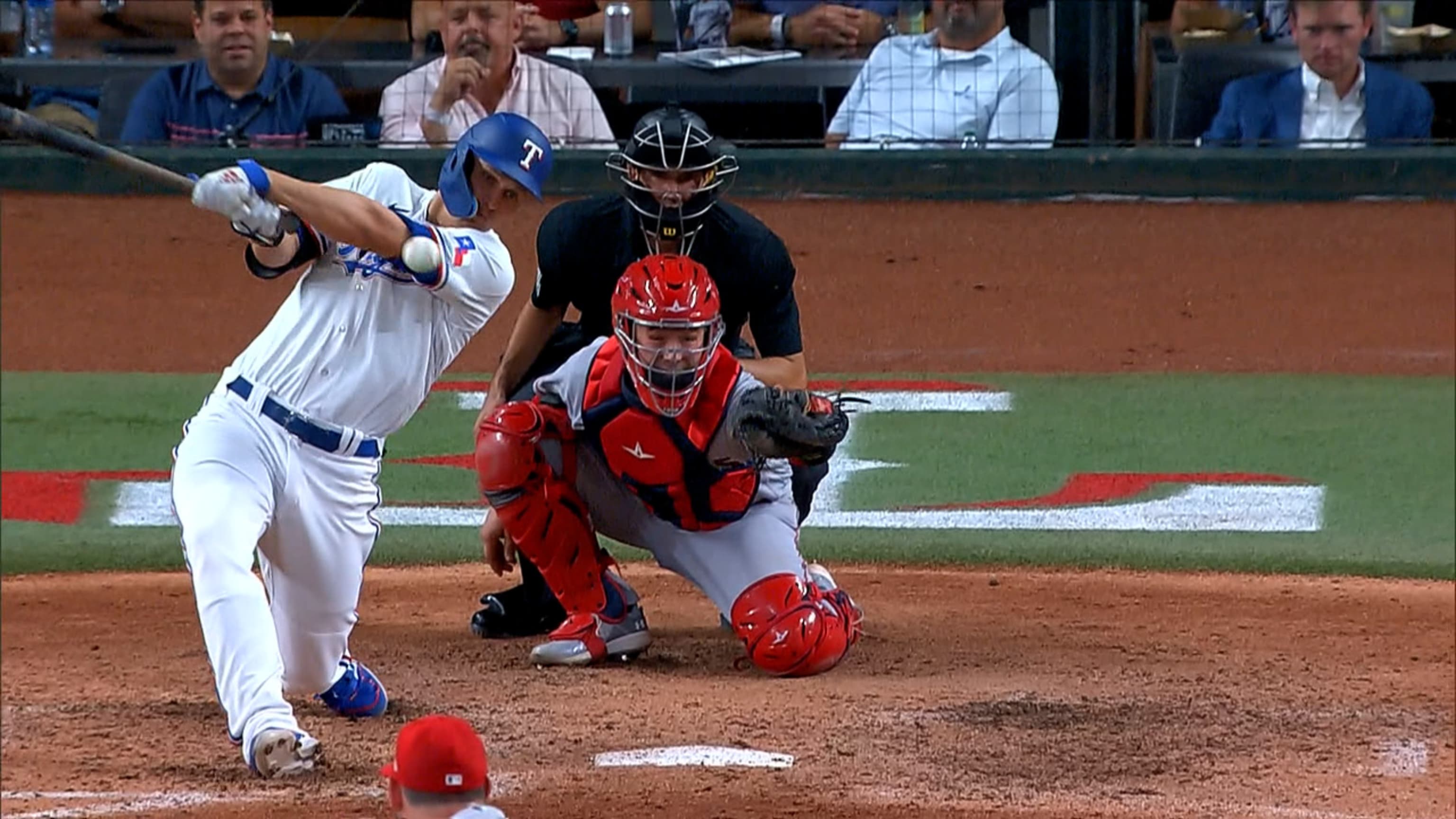 Seager pega par de bambinazos 