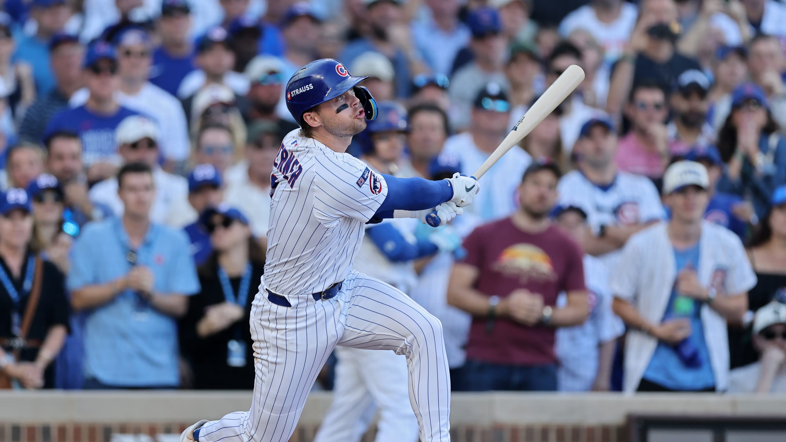 鈴木誠也の5試合連続アーチでカブスがワイルドカード初戦を制す