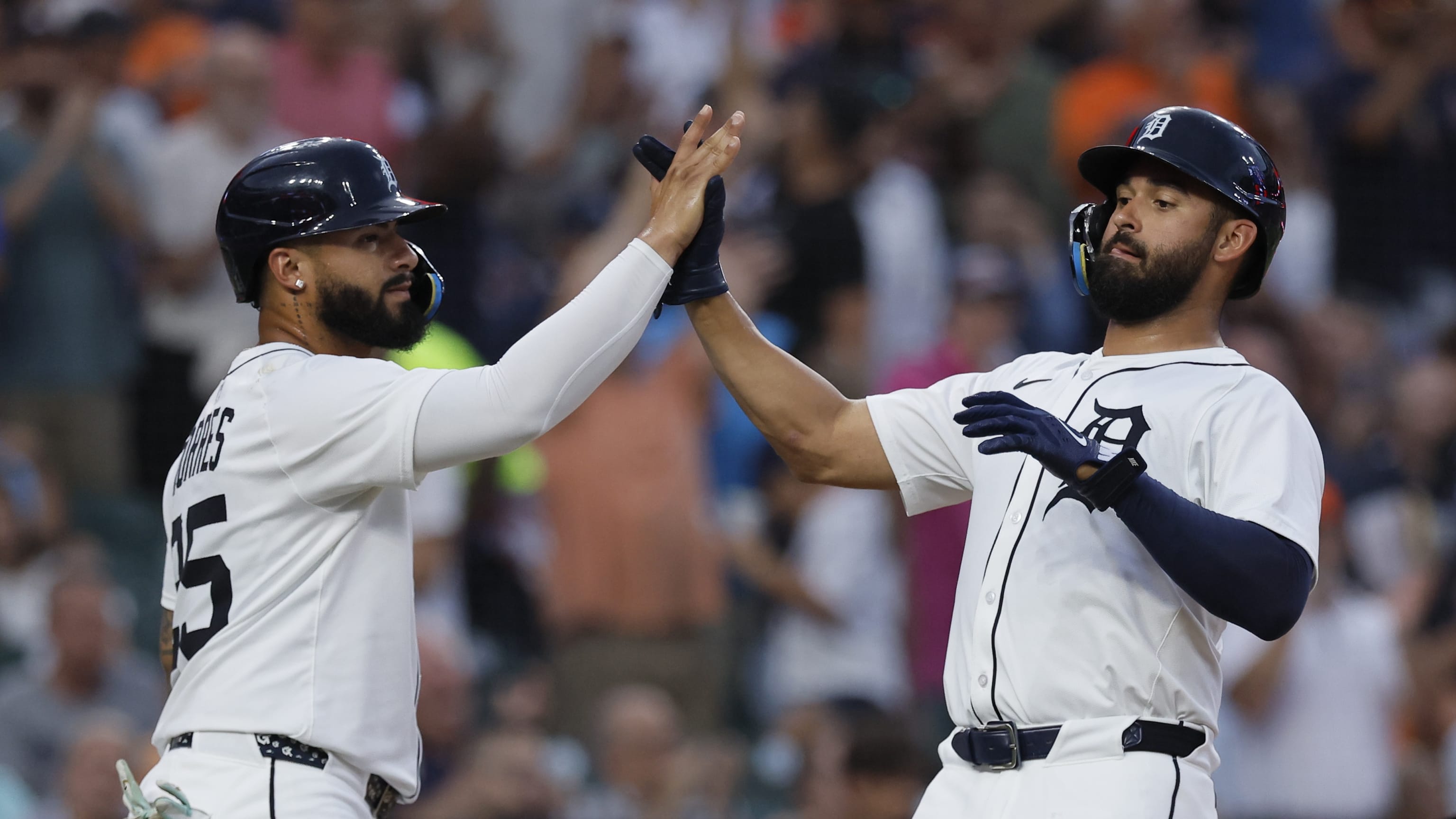 Tigers rally to score five runs in the 3rd