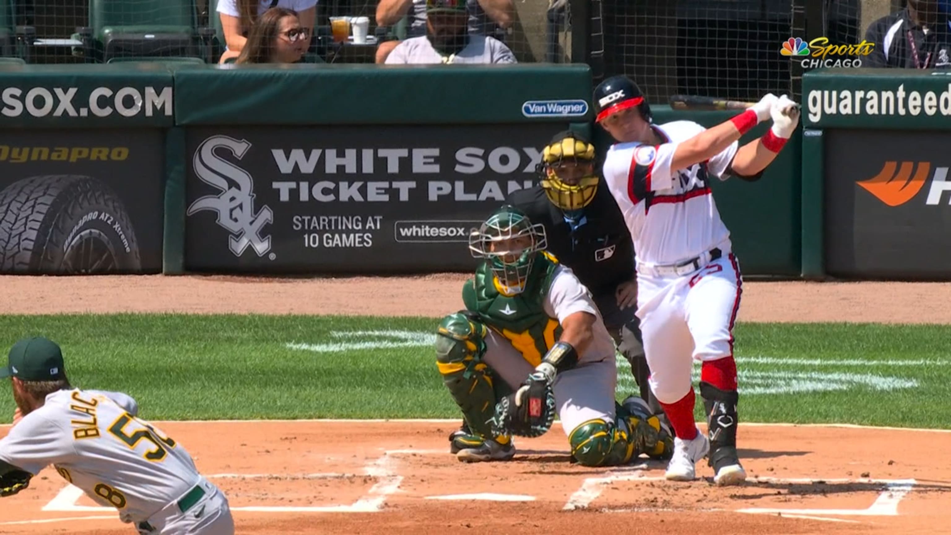 Lackadaisical Moncada has rough 1st inning against Guardians