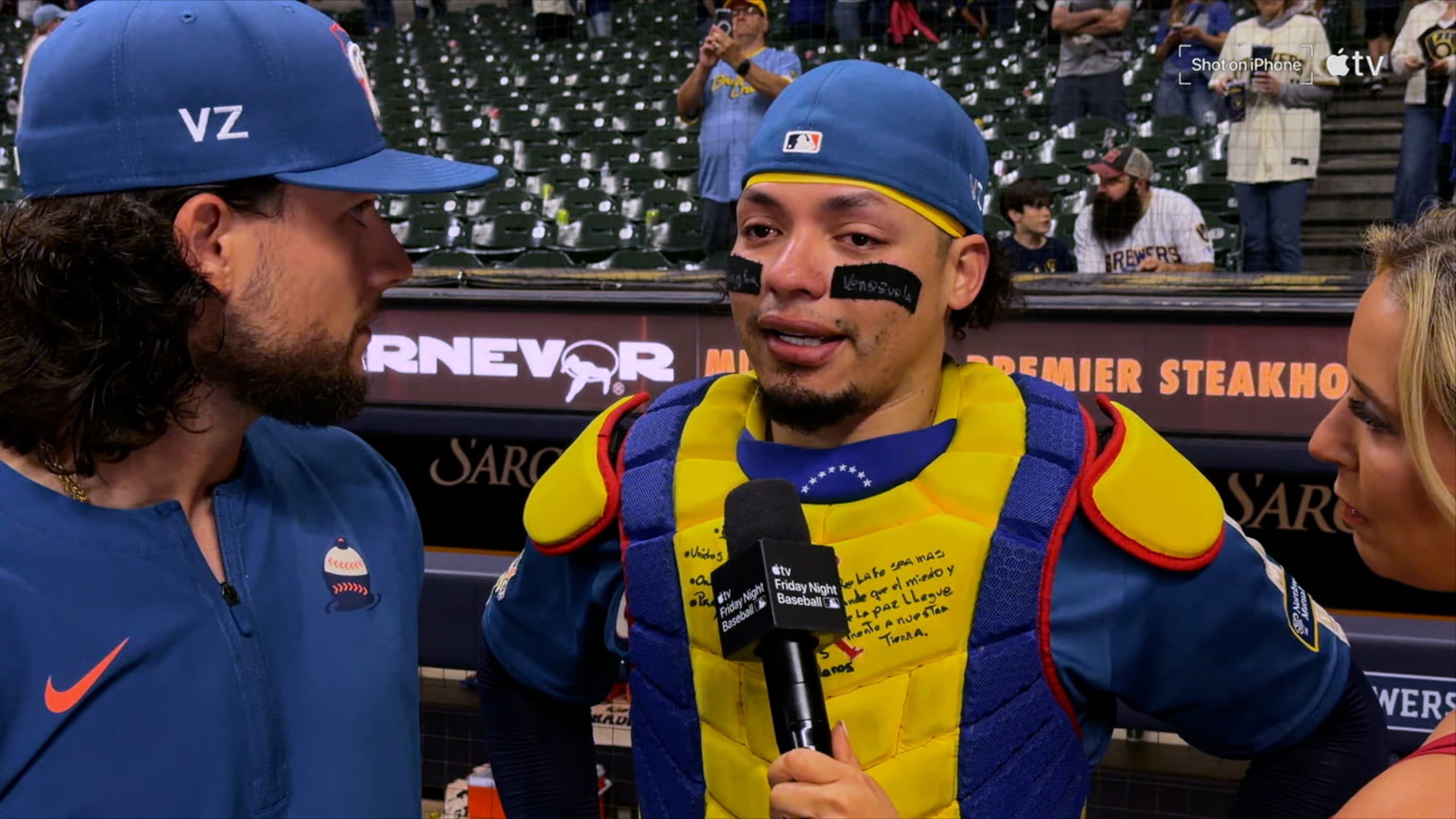 William Contreras honors Venezuela with World Baseball Classic gear