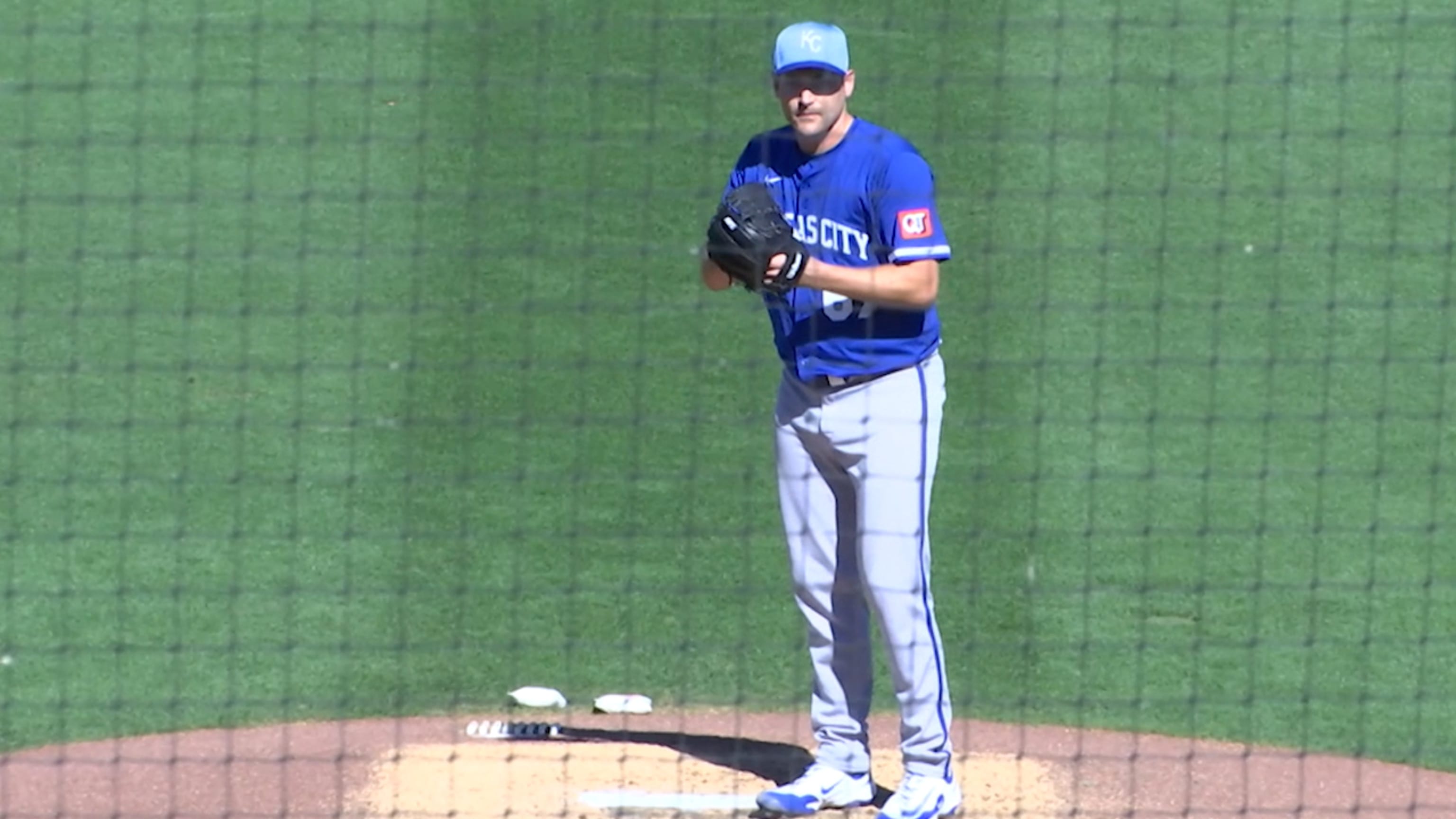 Seth Lugo strikes out two batters