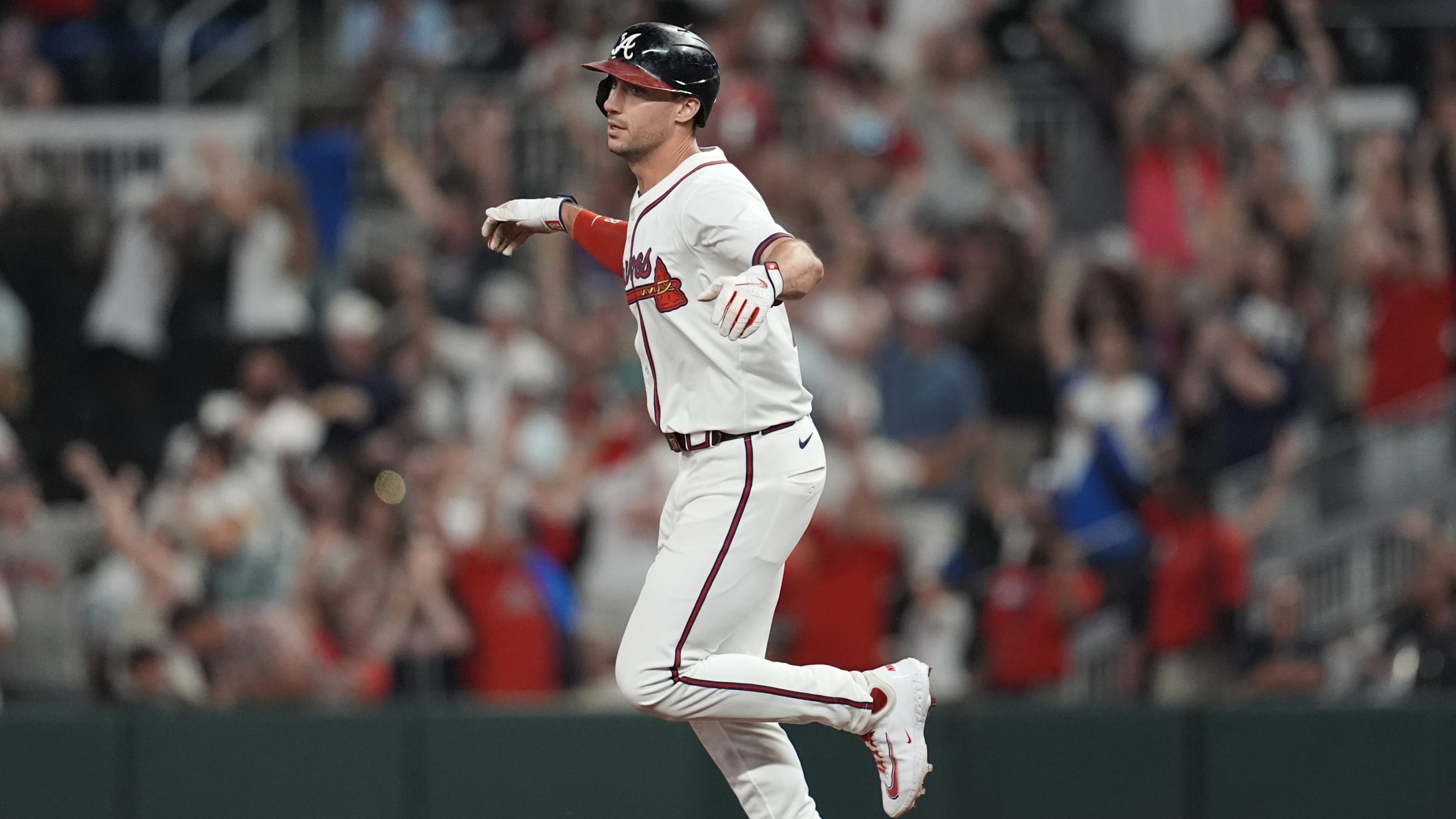 Matt Olson pega grand slam