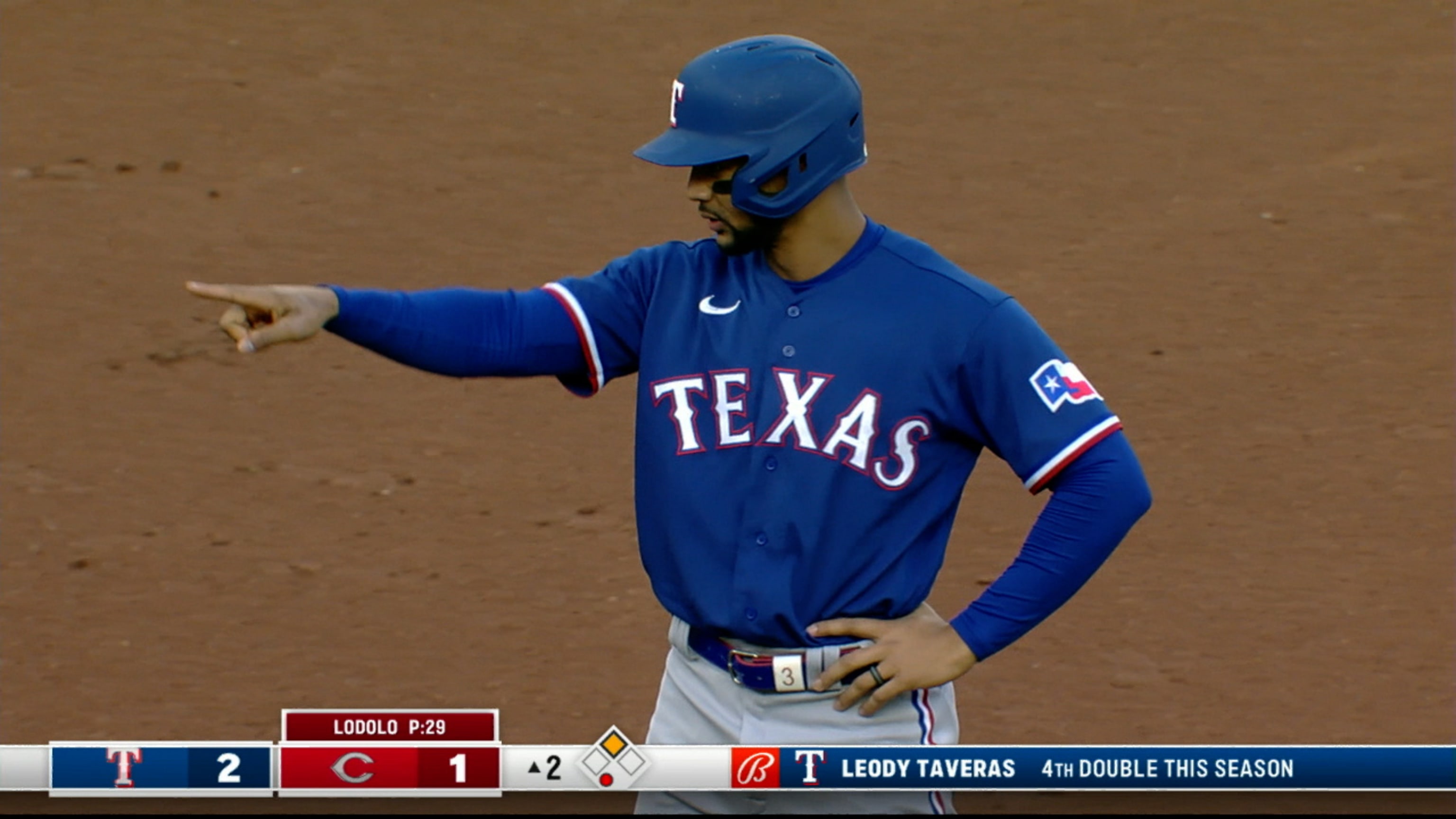 Rangers reliever Leclerc throws ball onto roof, tops Tigers – KXAN Austin