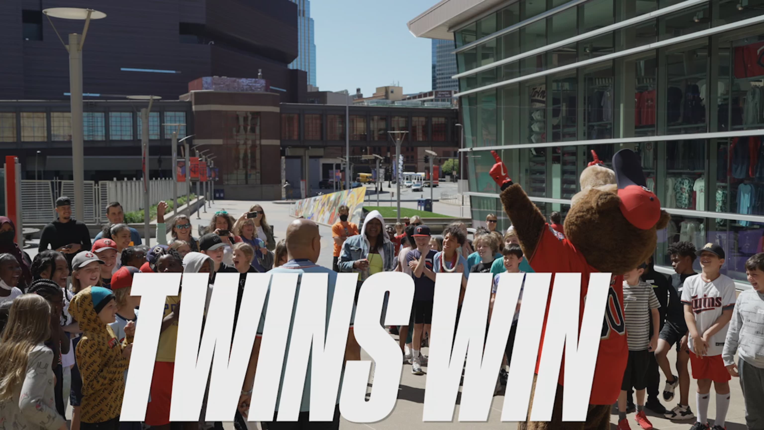 MLB Stadium Tour #3 - Target Field (Braves vs Twins)