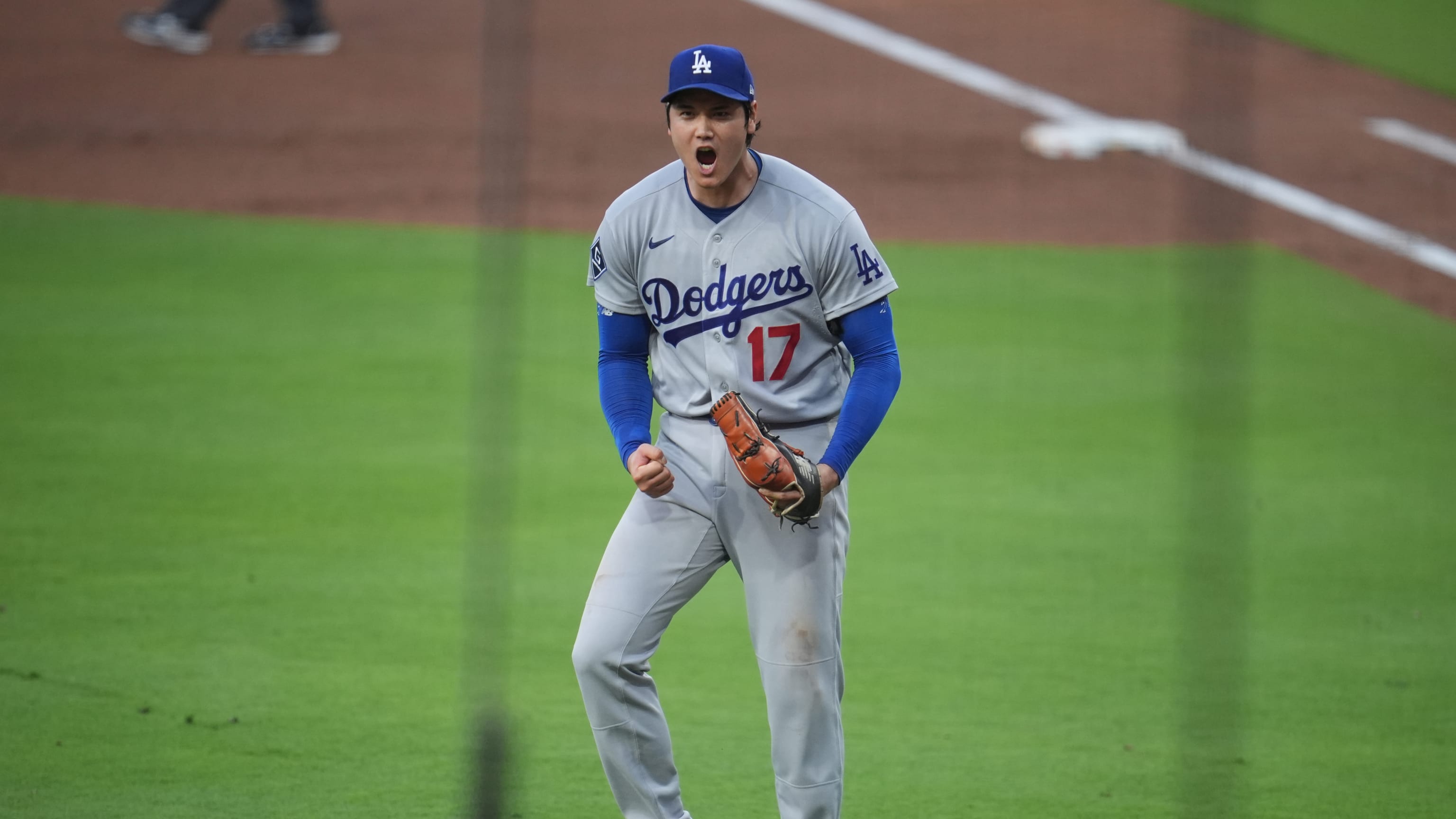 Ohtani sale de aprietos en la 7ma