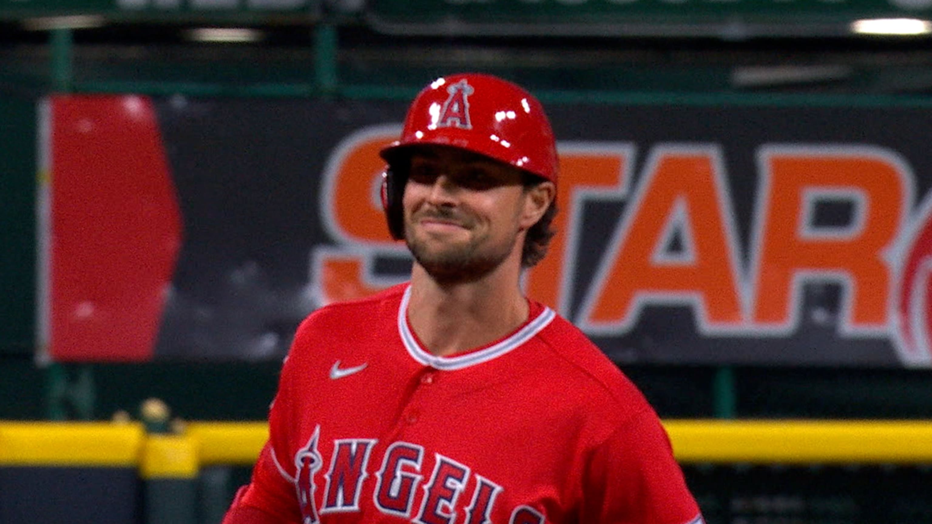Josh Lowe, Nathaniel Lowe meet ahead of Angels-Reds game