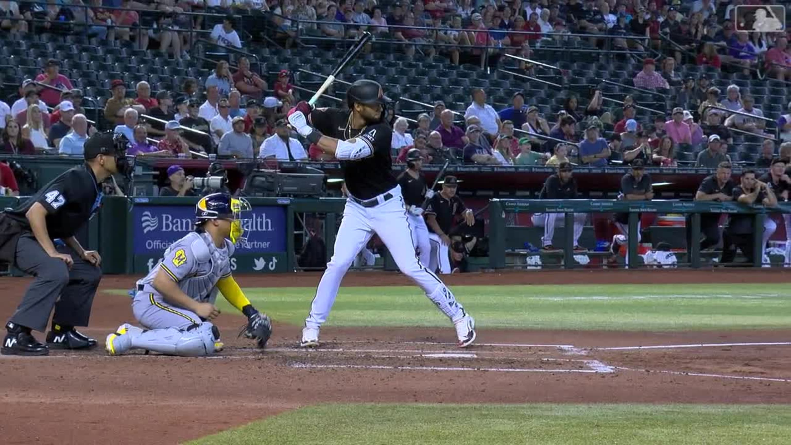 Gurriel Jr.'s three-run homer (1)