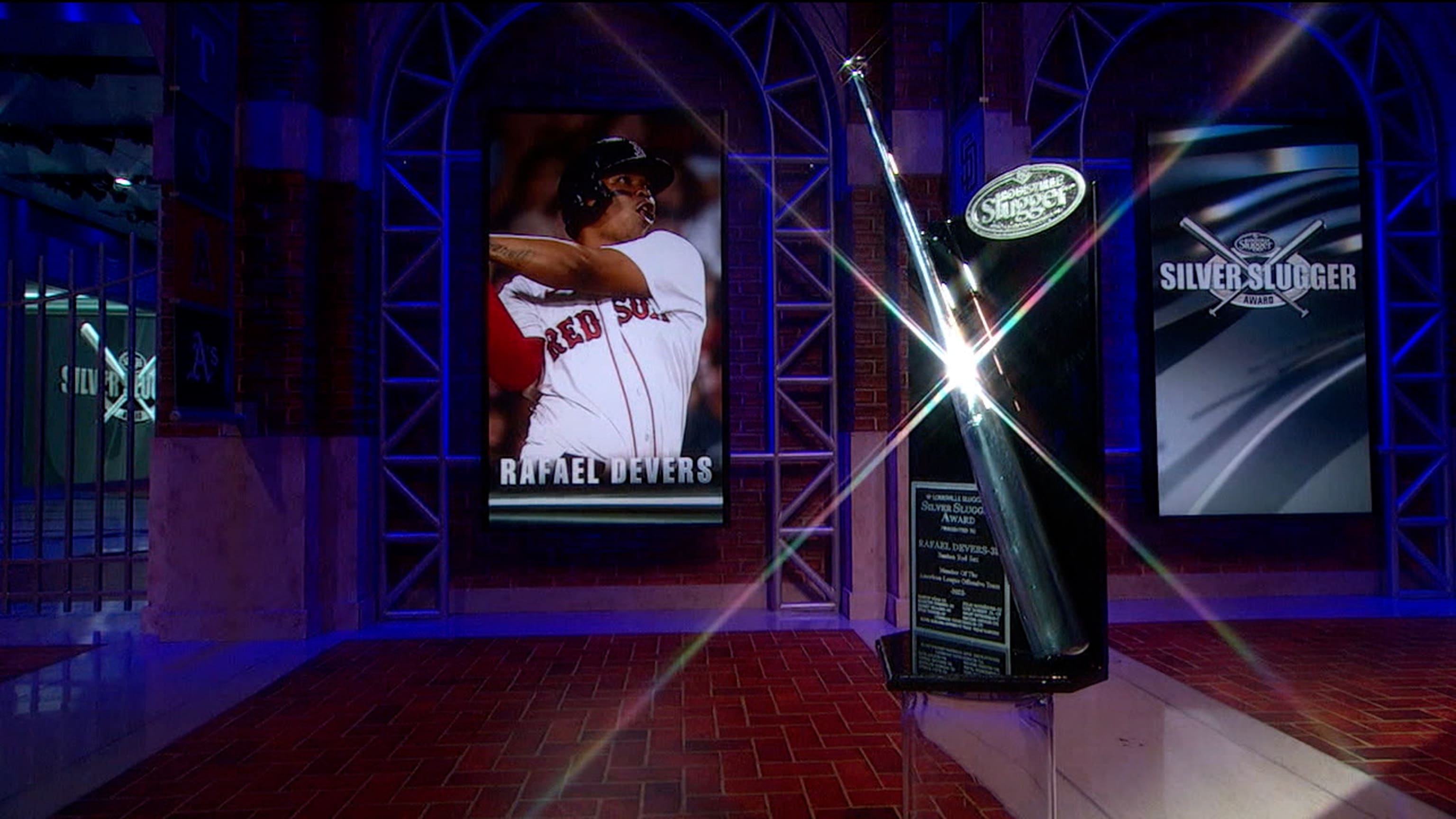 Devers wins Silver Slugger