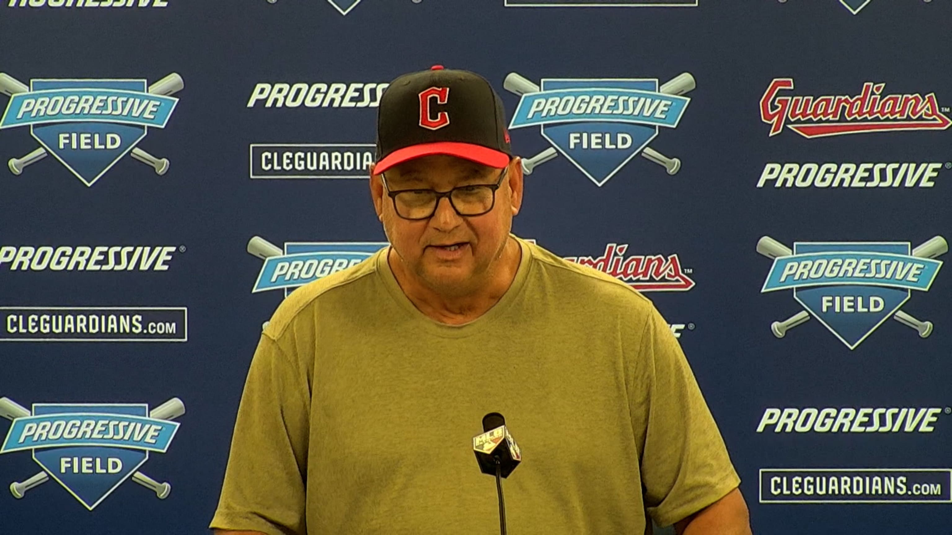 Watch a shirtless Terry Francona work out at Progressive Field before Game  6