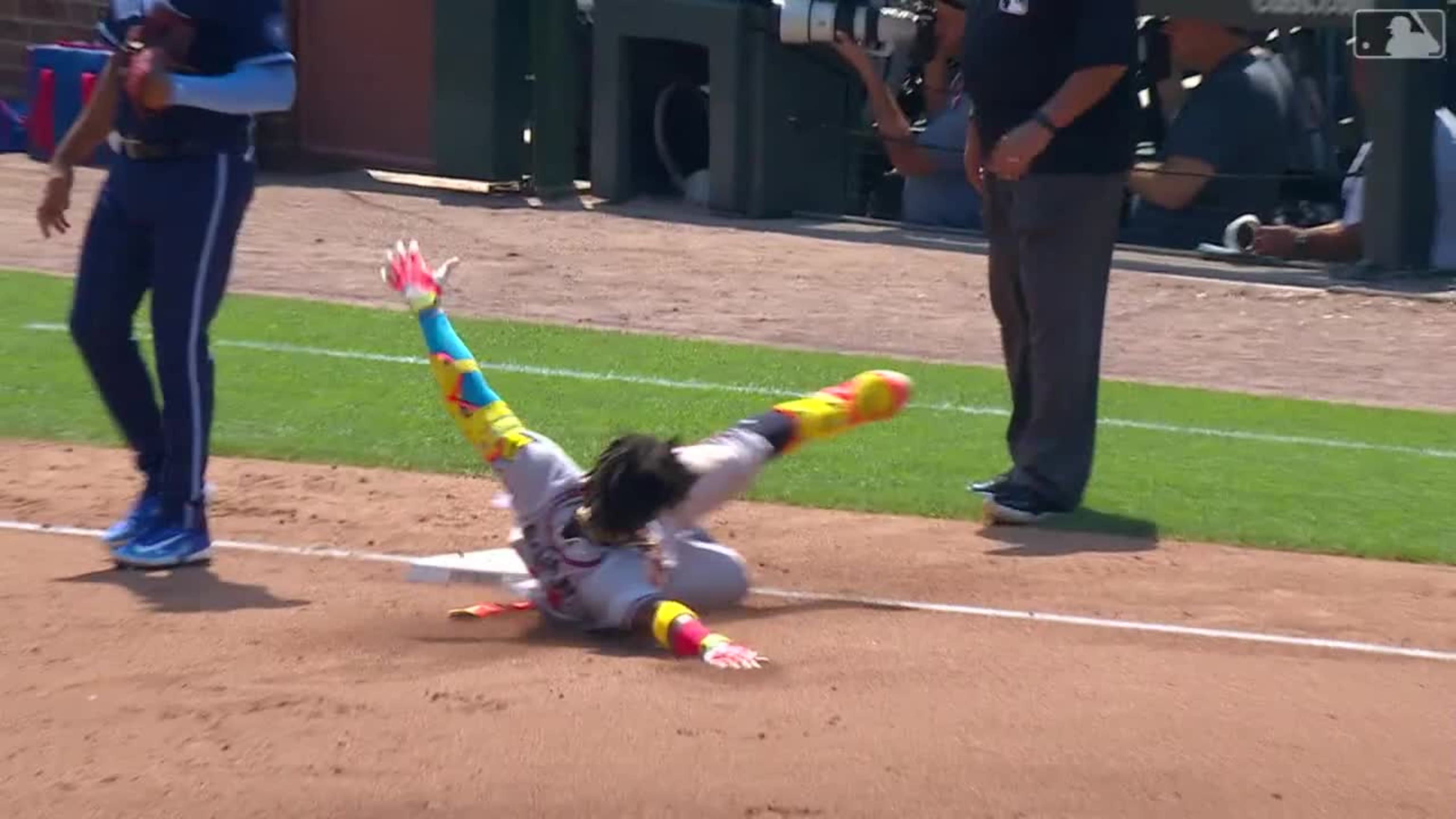 Acuña Jr. batea de 5-3