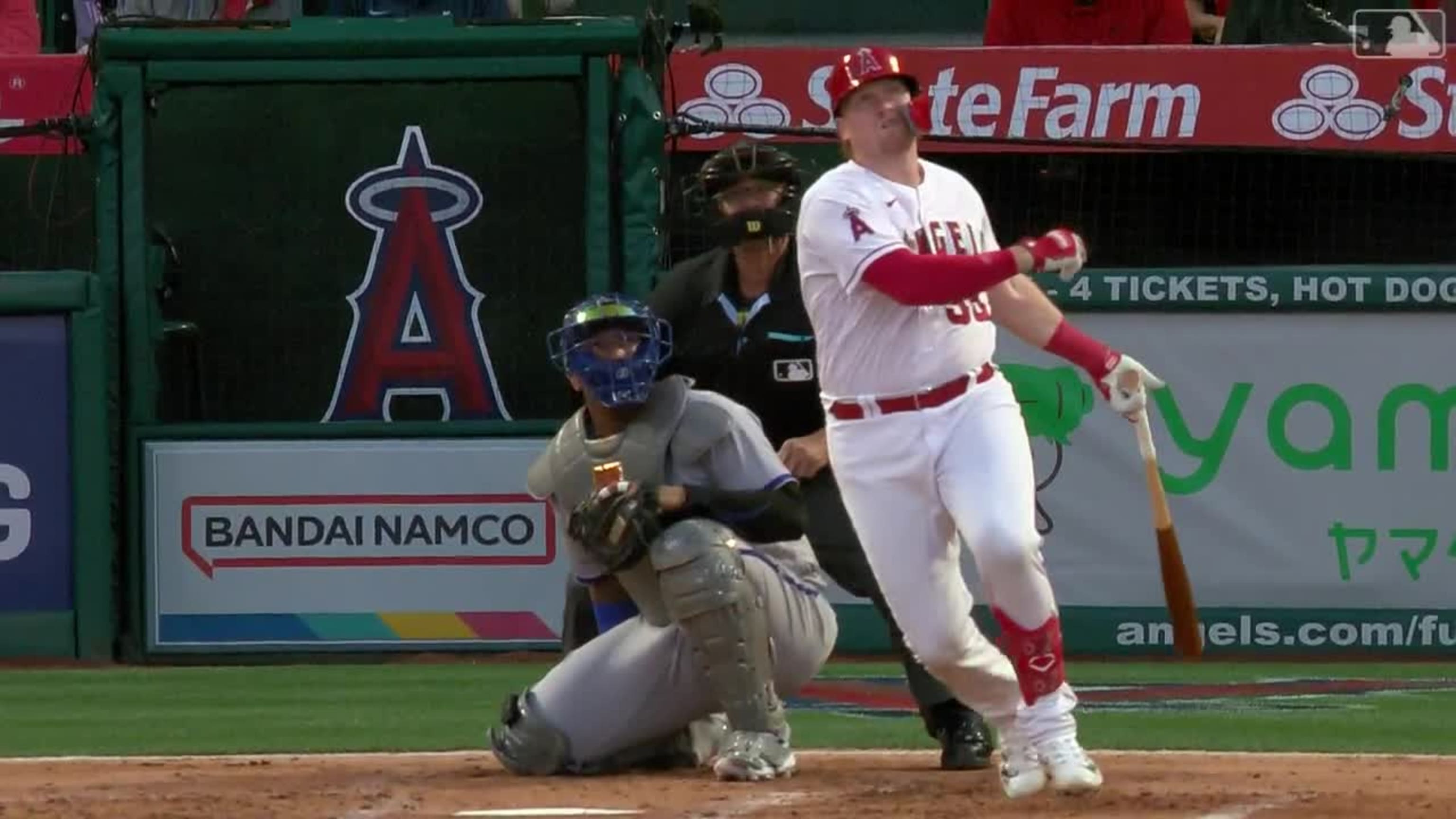 O'Hoppe's family on first hit, 09/28/2022