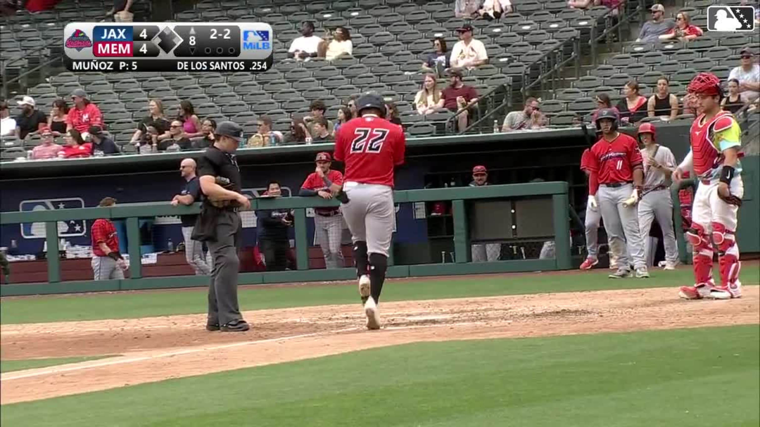 Deyvison De Los Santos' first homer of the season