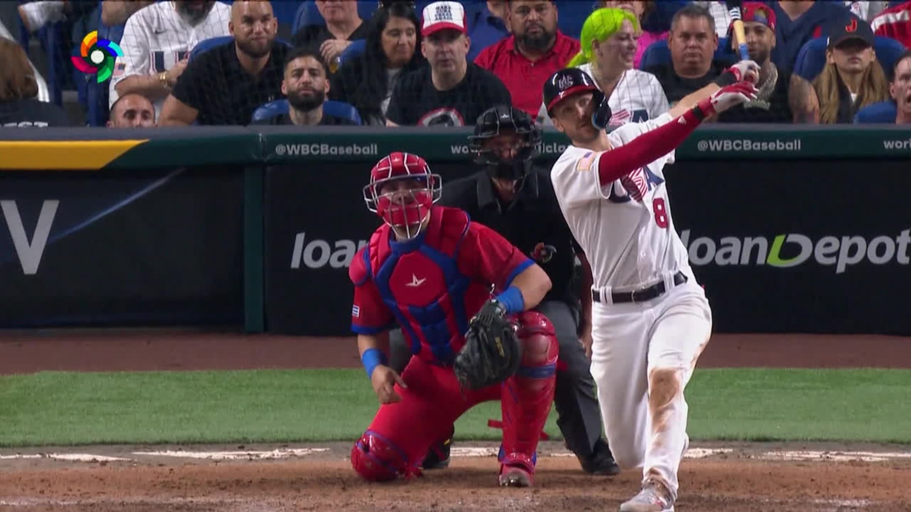 Trea Turner pega 2 bambinazos