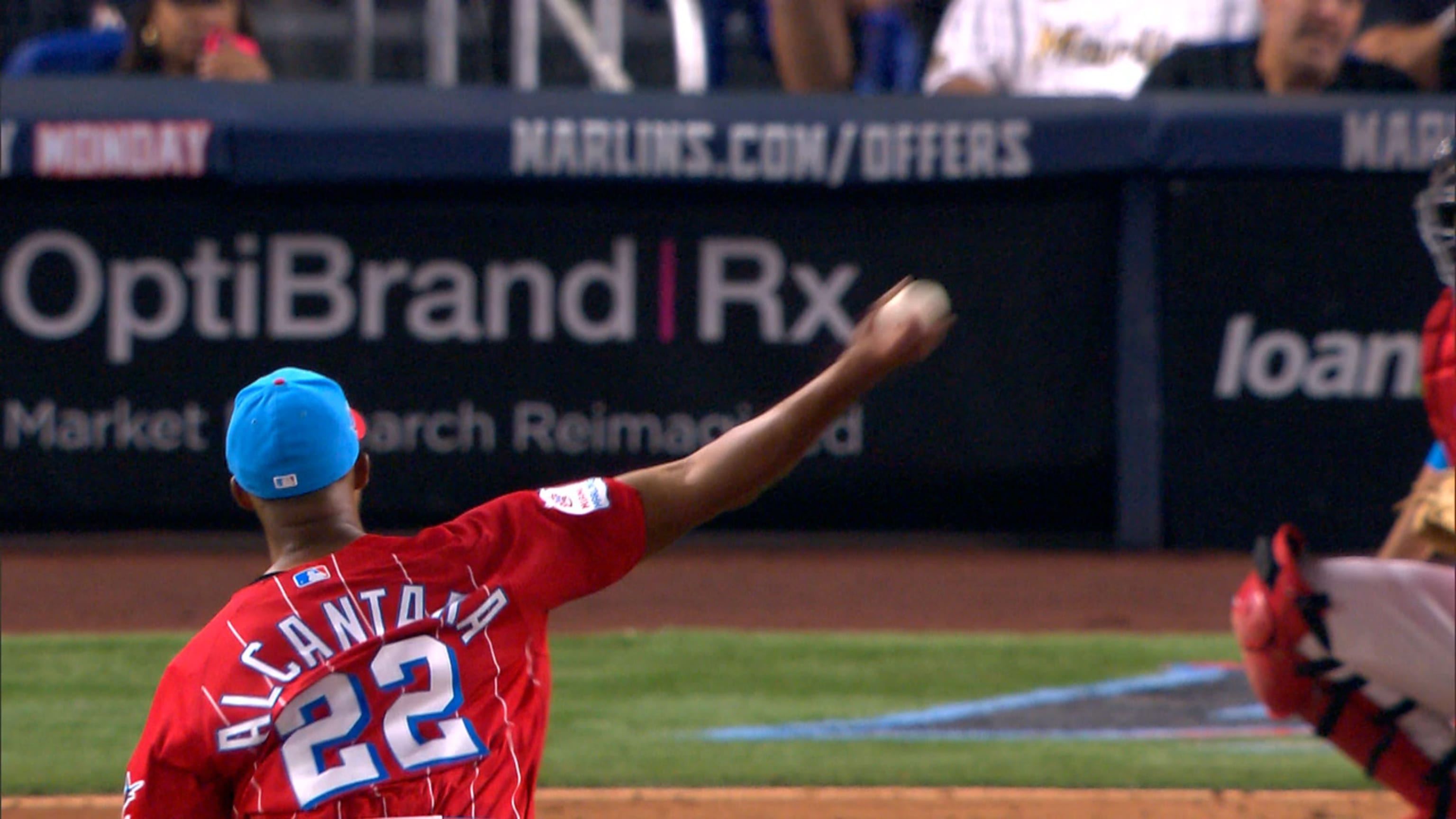 Alcántara poncha a 10