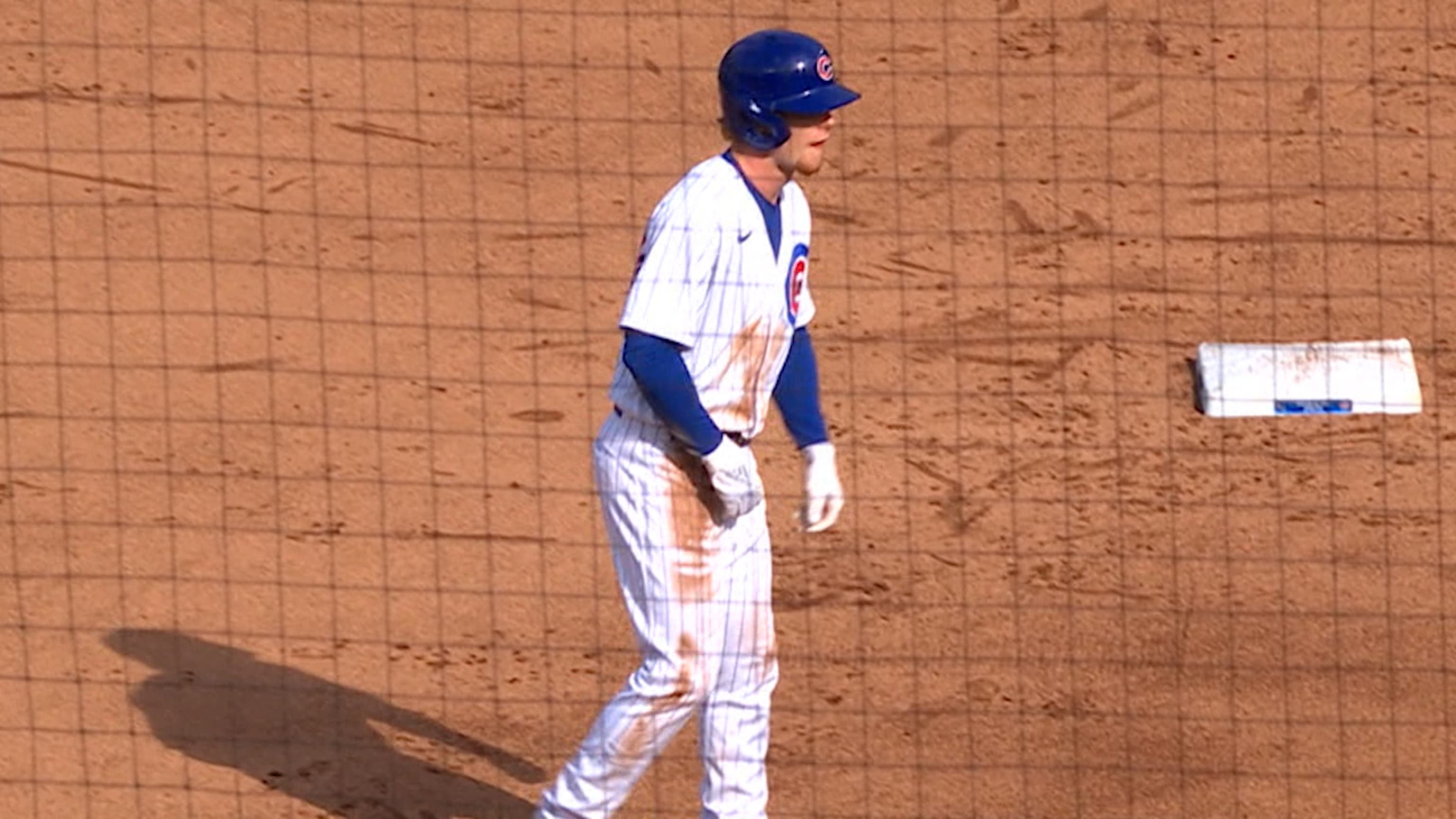 First look at Swanson and Bellinger in Cubs gear! : r/CHICubs
