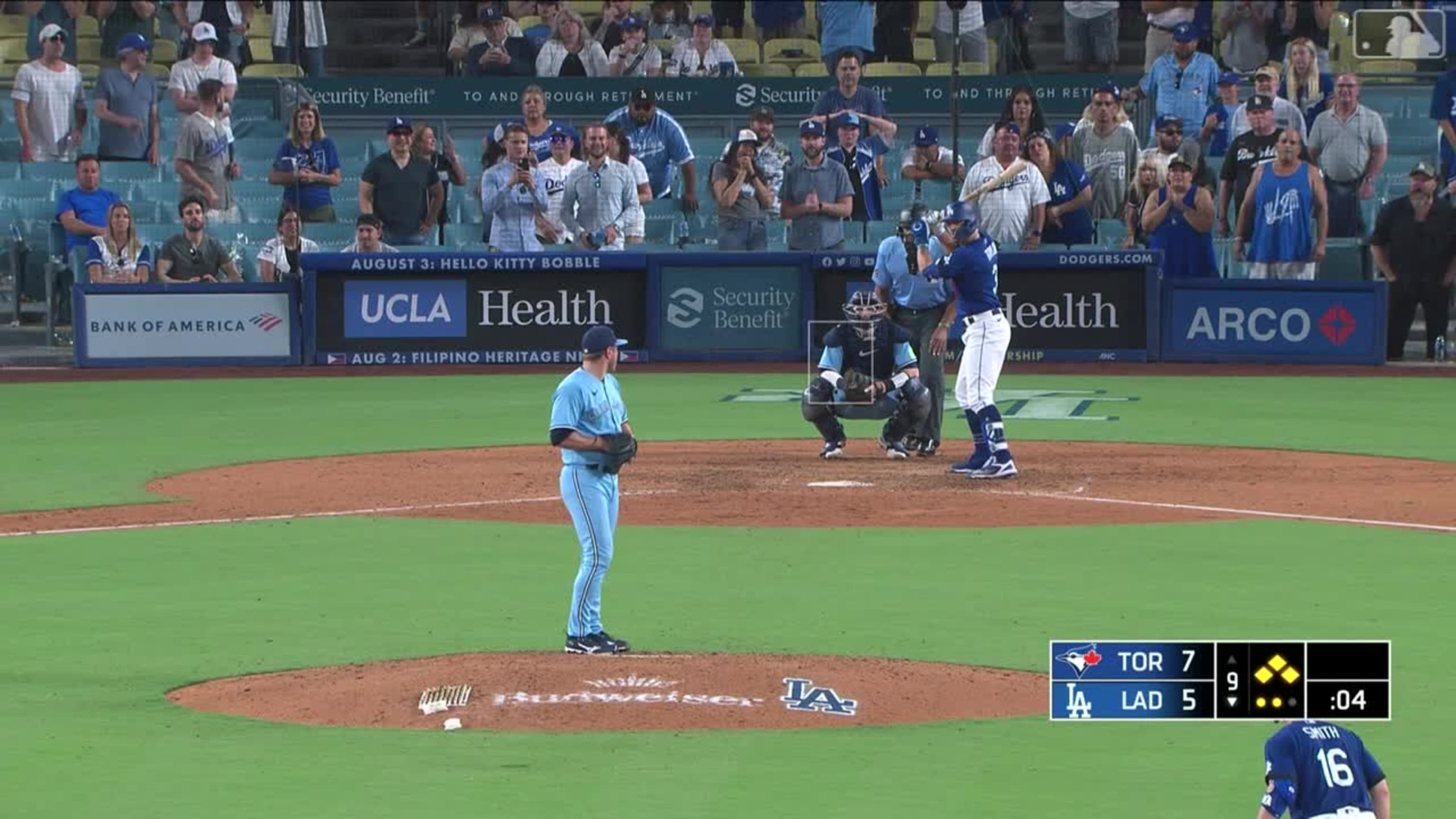 LOS ANGELES, CA - JULY 29: Los Angeles Dodgers outfielder James Outman (33)  at bat during the MLB game between the Cincinnati Reds and the Los Angeles  Dodgers on July 29, 2023