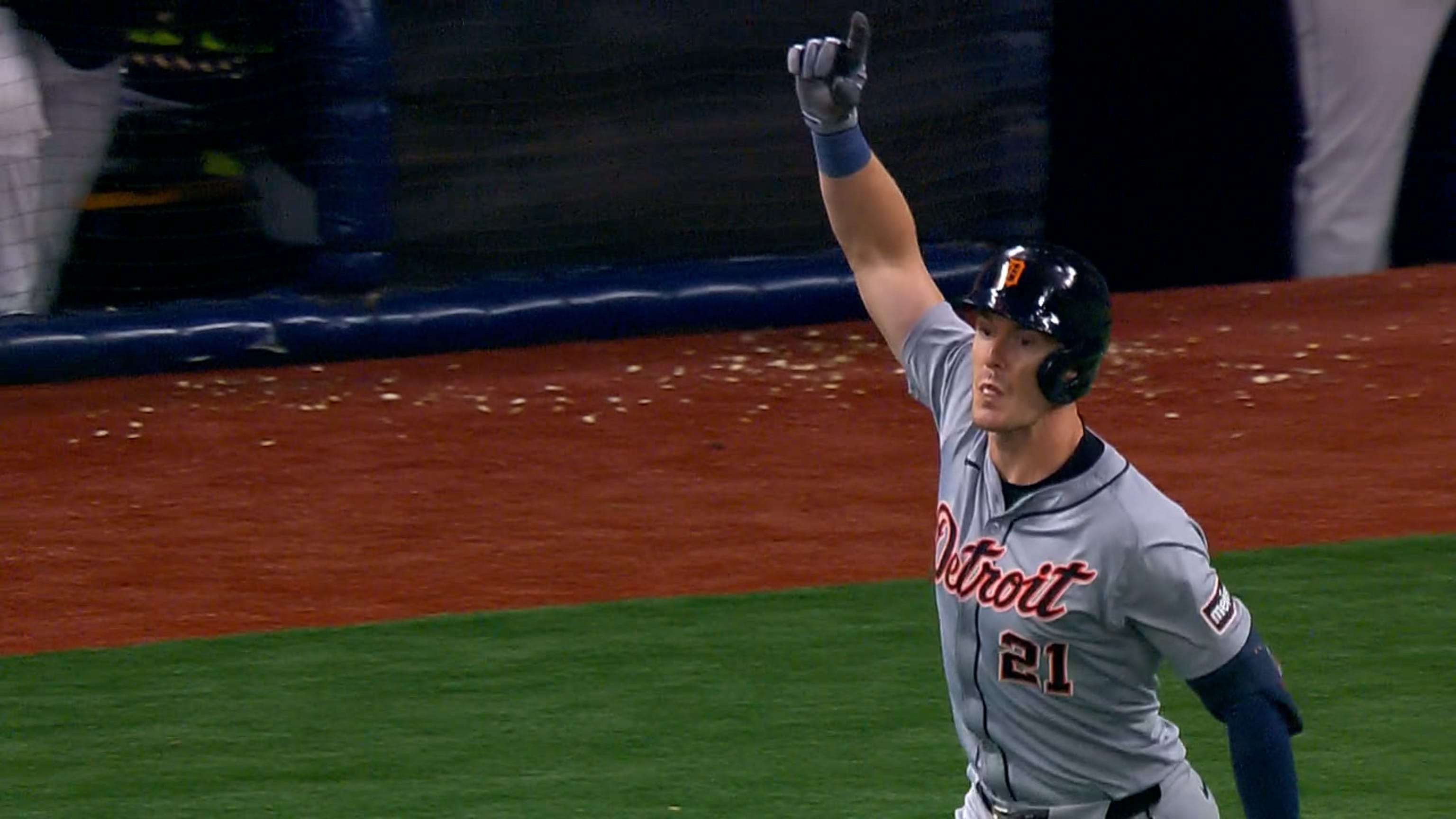Mark Canha's solo home run (5)