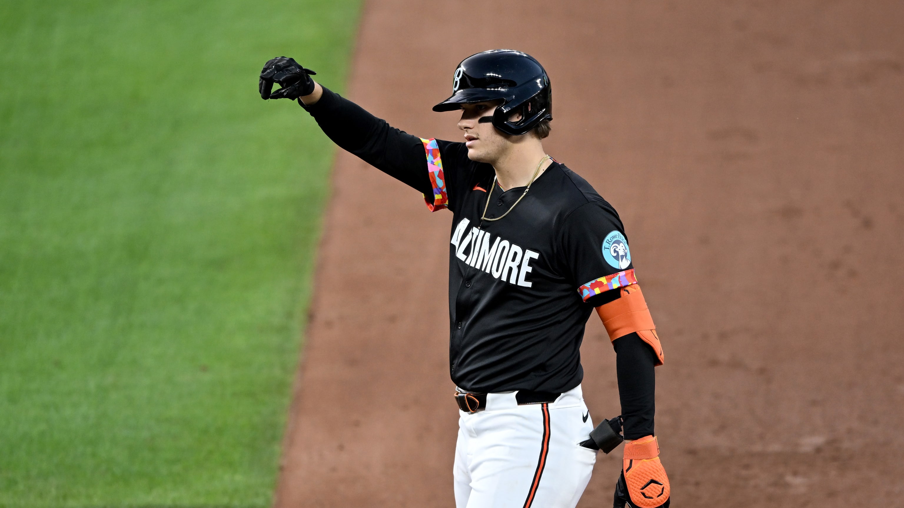 Coby Mayo's first MLB hit