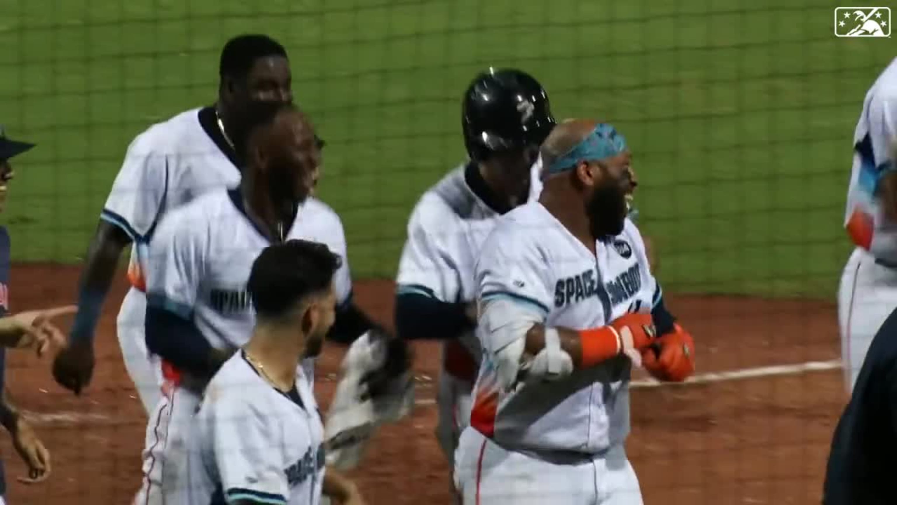Astros' Jon Singleton hits his first homer since 2015, then makes it twice  as nice in second at-bat