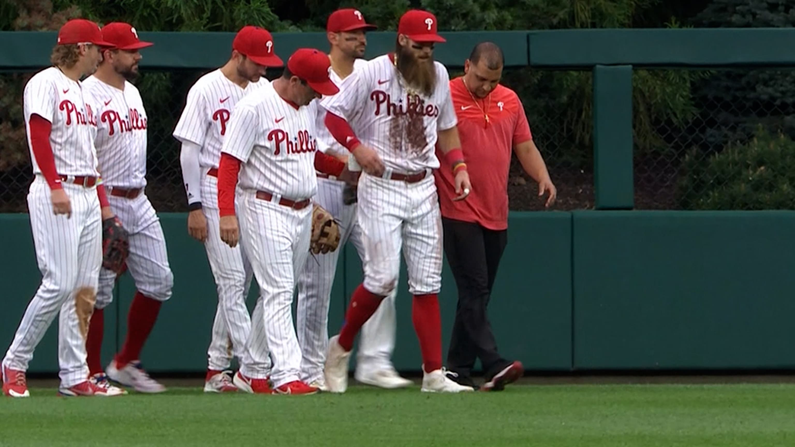 Phillies' Brandon Marsh heading to I.L. with knee injury