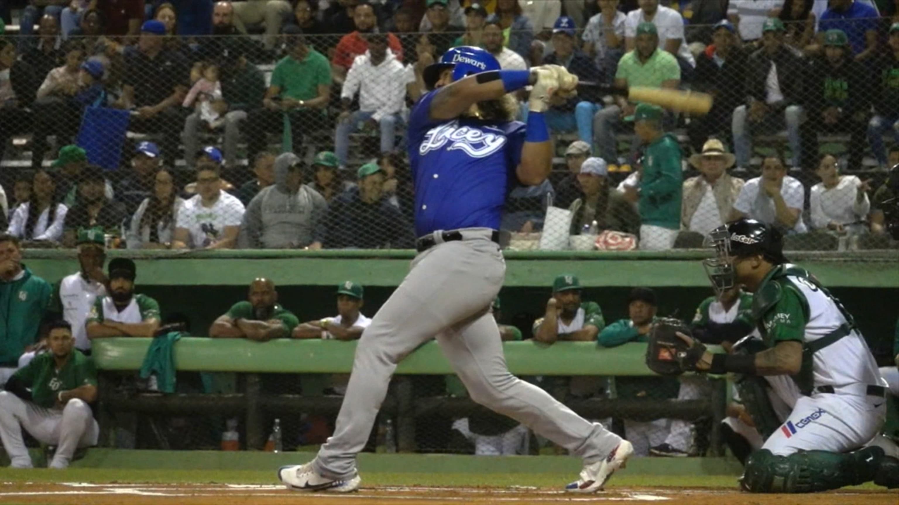 Alfaro se luce en LIDOM