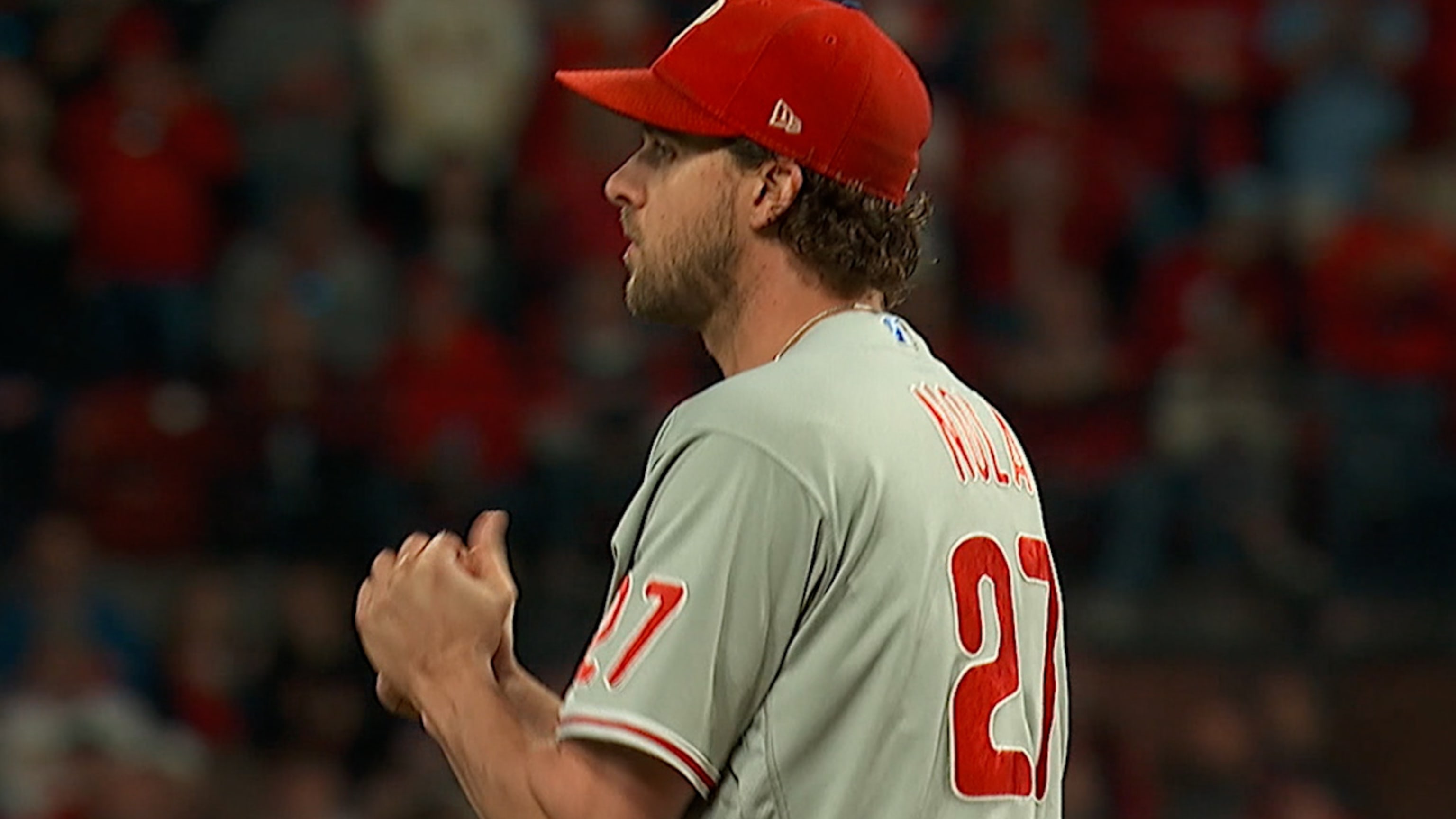 Aaron Nola lanza una joya