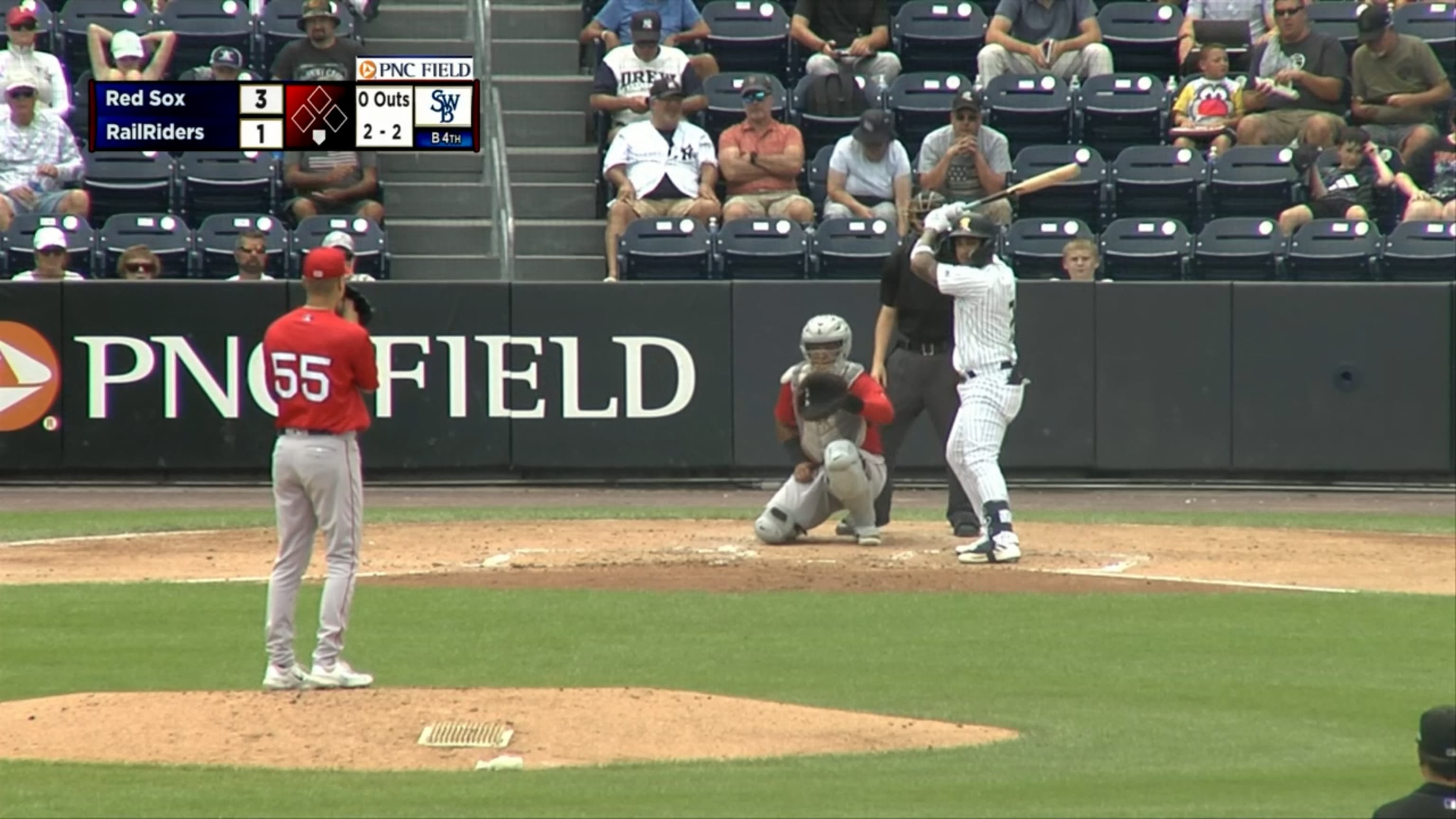 Everson Pereira's two-homer game