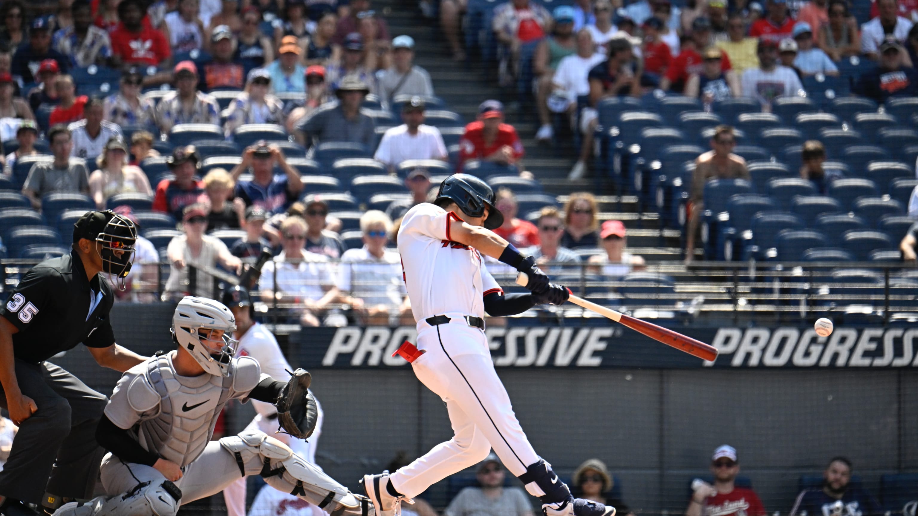 Steven Kwan's go-ahead double