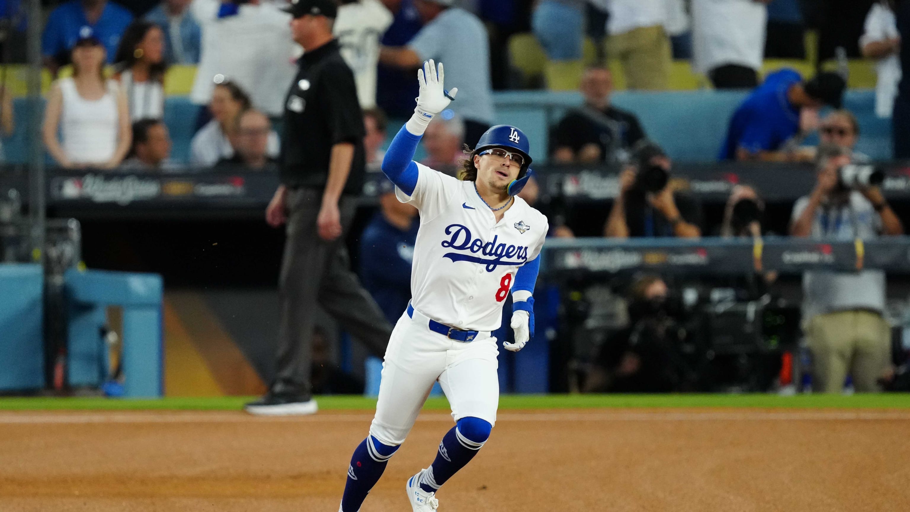 ブルージェイズがワールドシリーズ第5戦に勝利