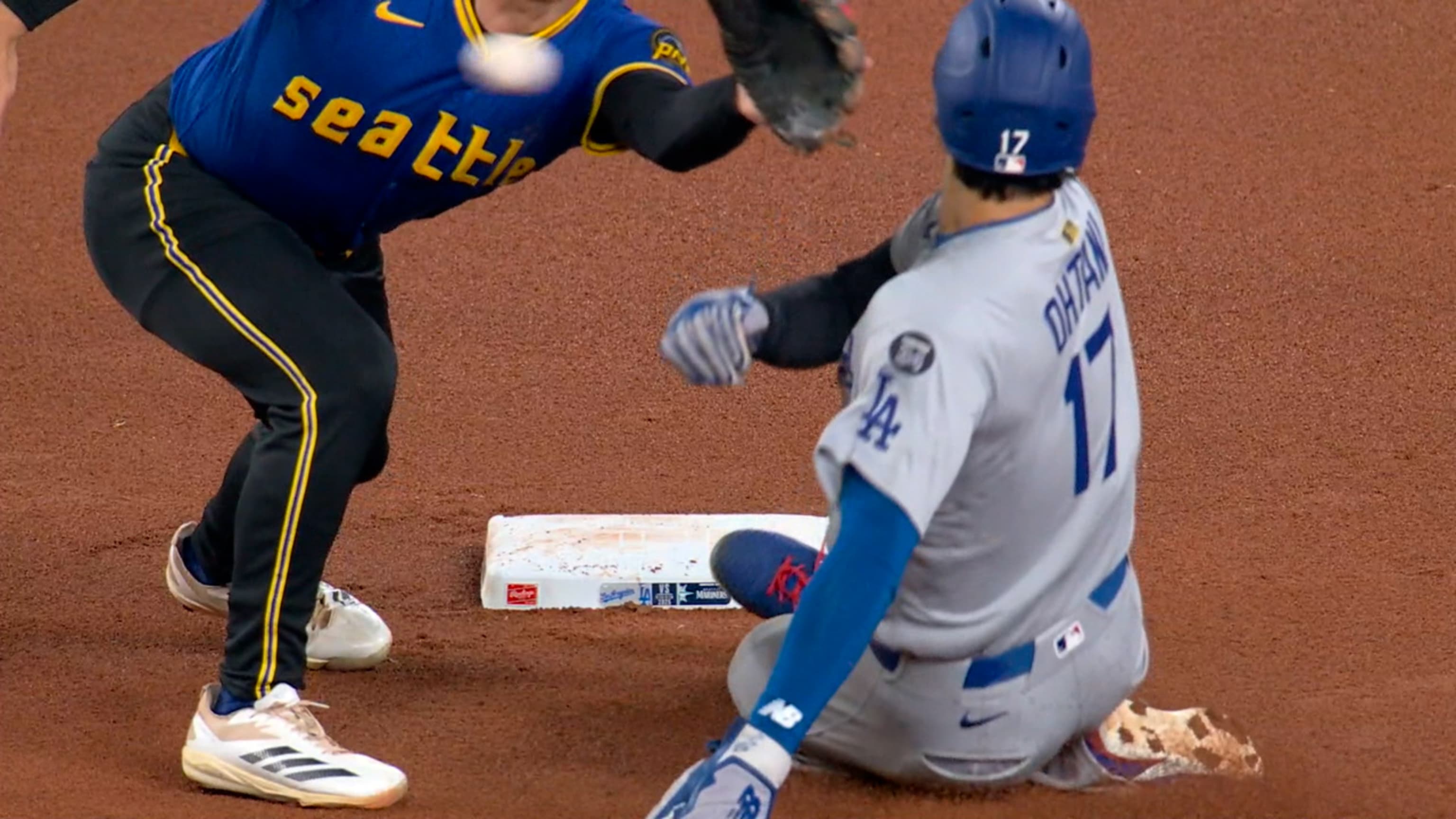 二刀流MVPの軌跡：大谷翔平2025年打撃ハイライト