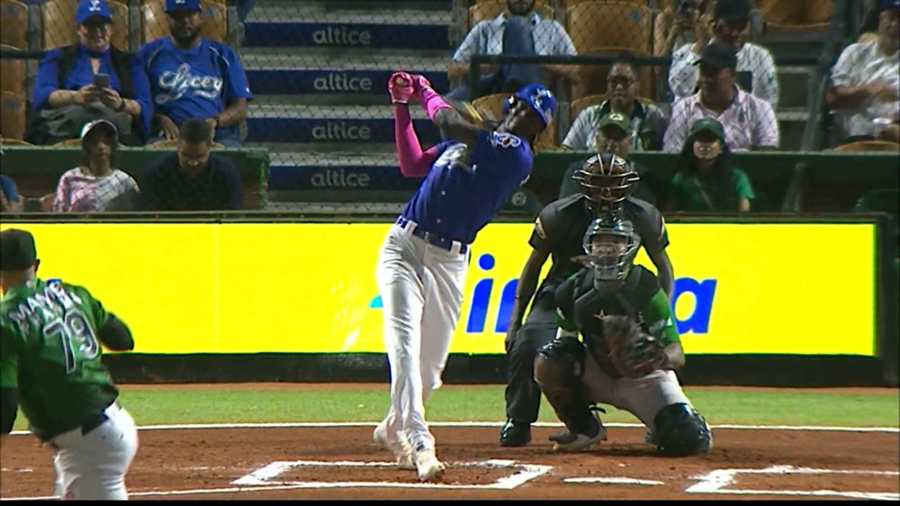 Bambinazo de Elly De La Cruz