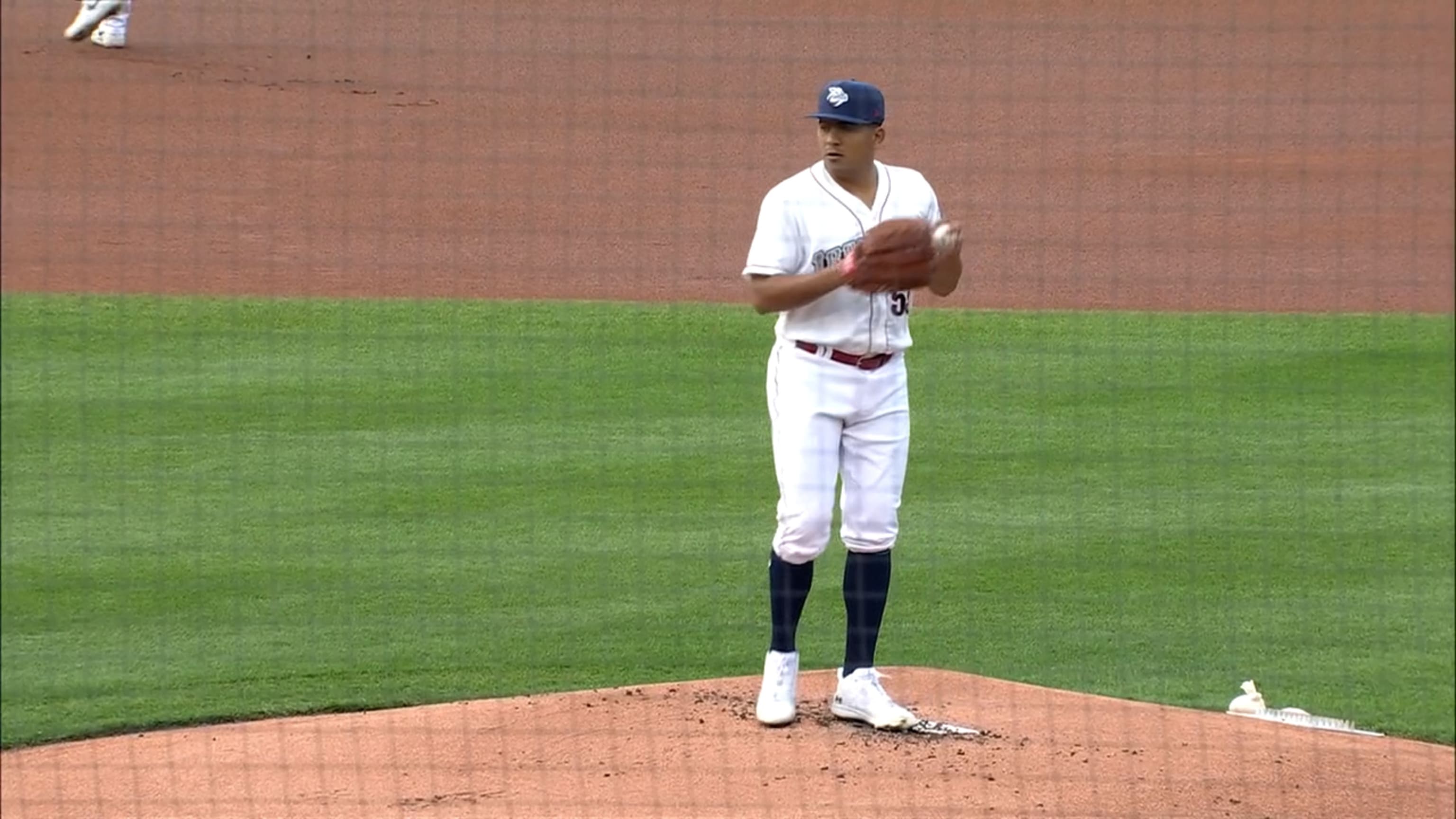 Ranger Suárez strikes out five in rehab start