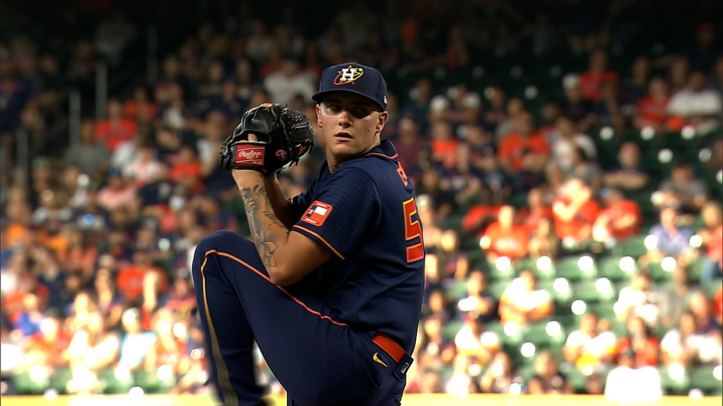 Astros rookie Hunter Brown struggles in season debut