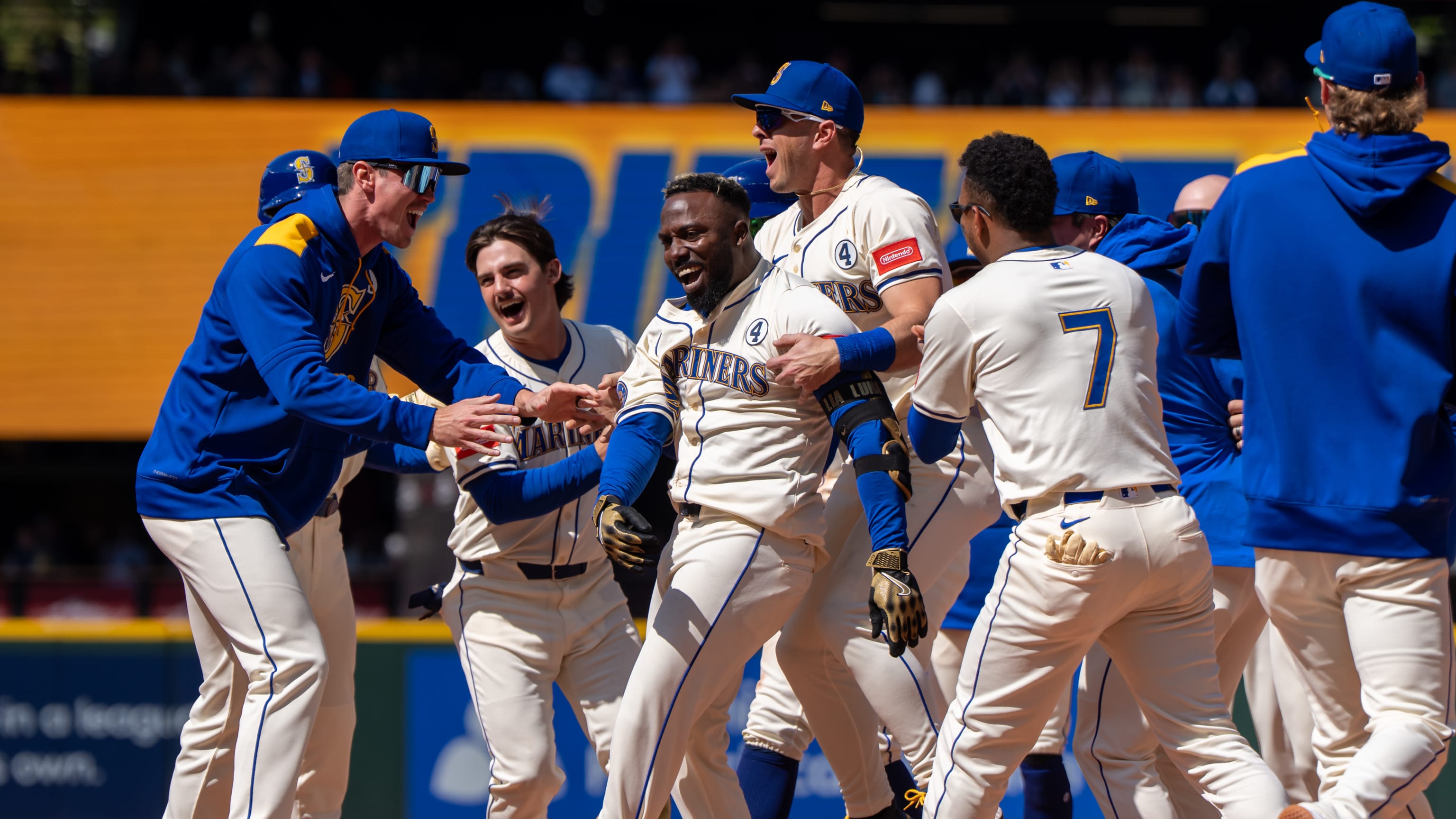 Julio Rodriguez, Randy Arozarena's teammate relationship thriving with  Mariners