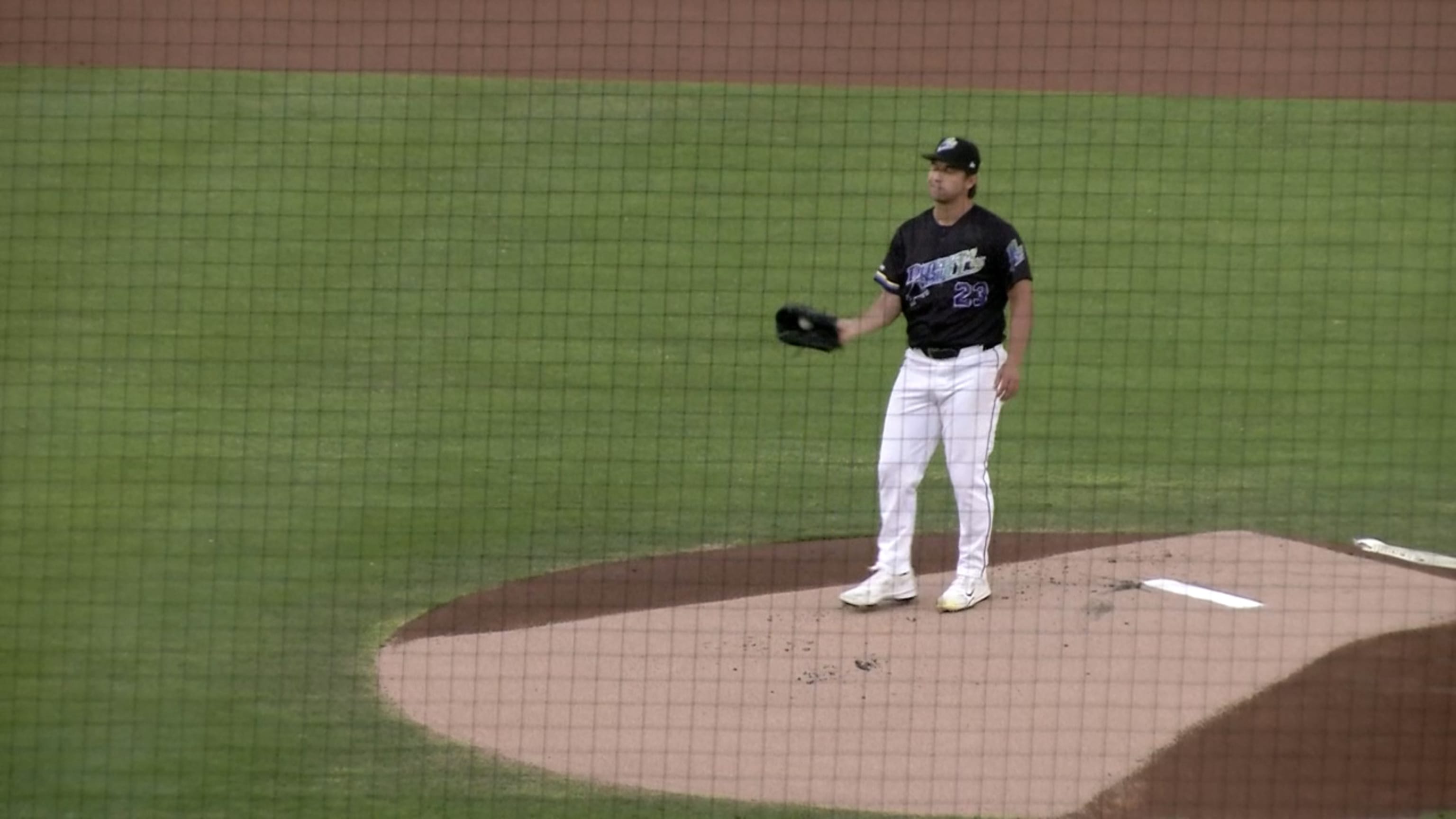 Ian Seymour strikes out 10