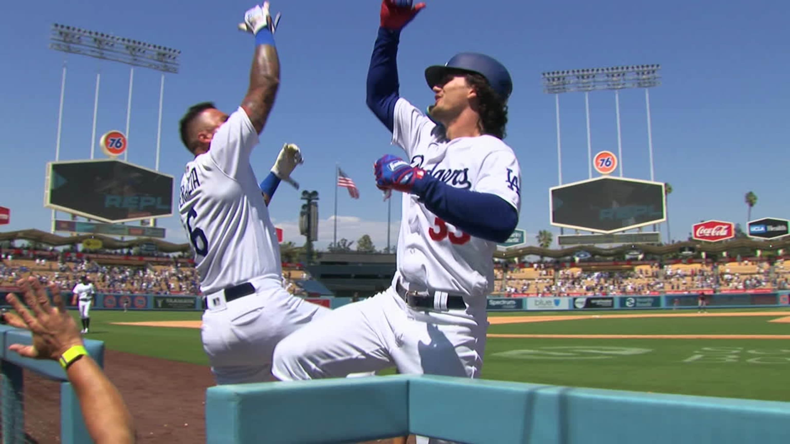 Outman grand slam lifts Dodgers past Twins