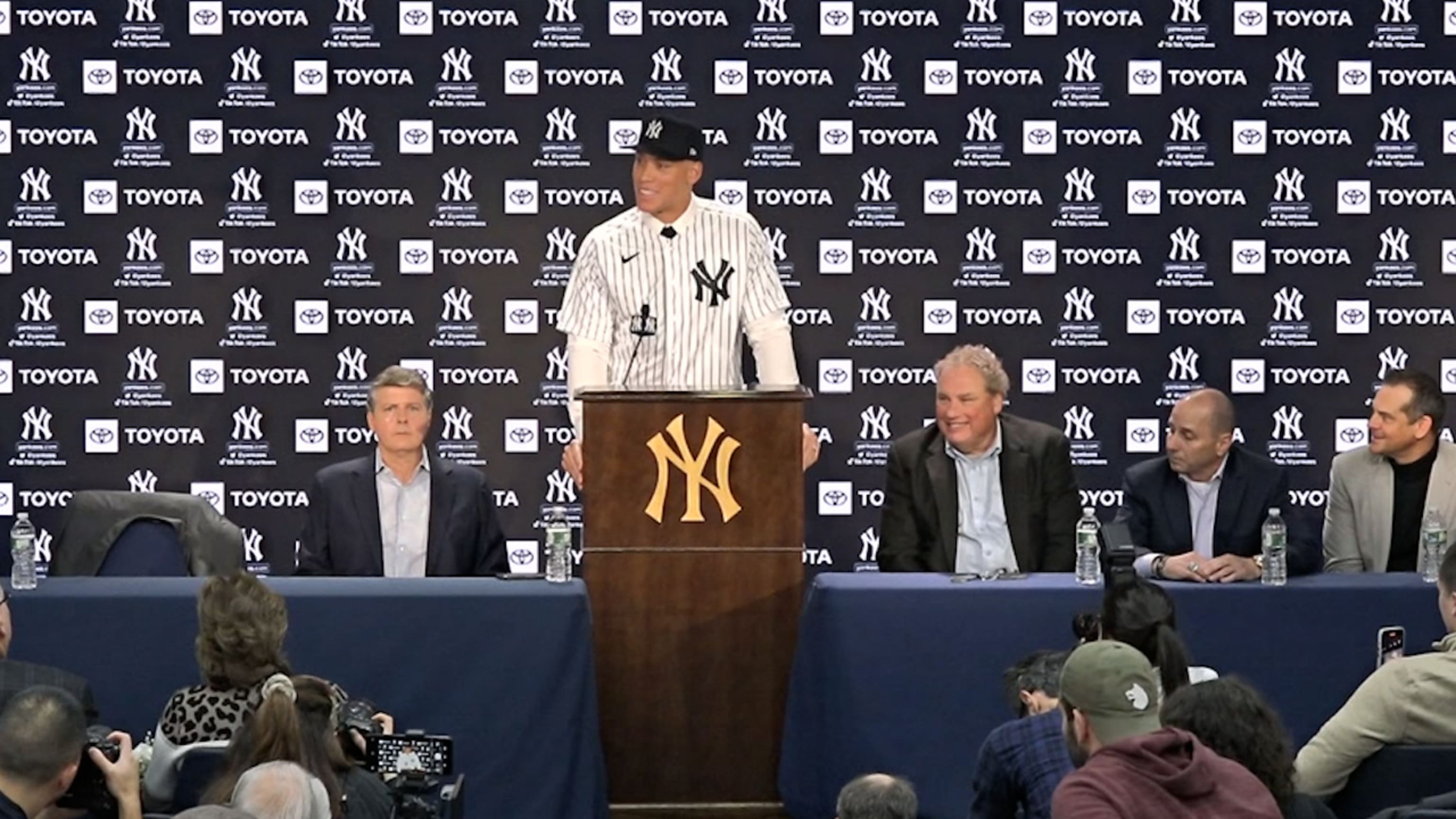 Judge named 16th captain of Yankees at news conference formally announcing  new deal