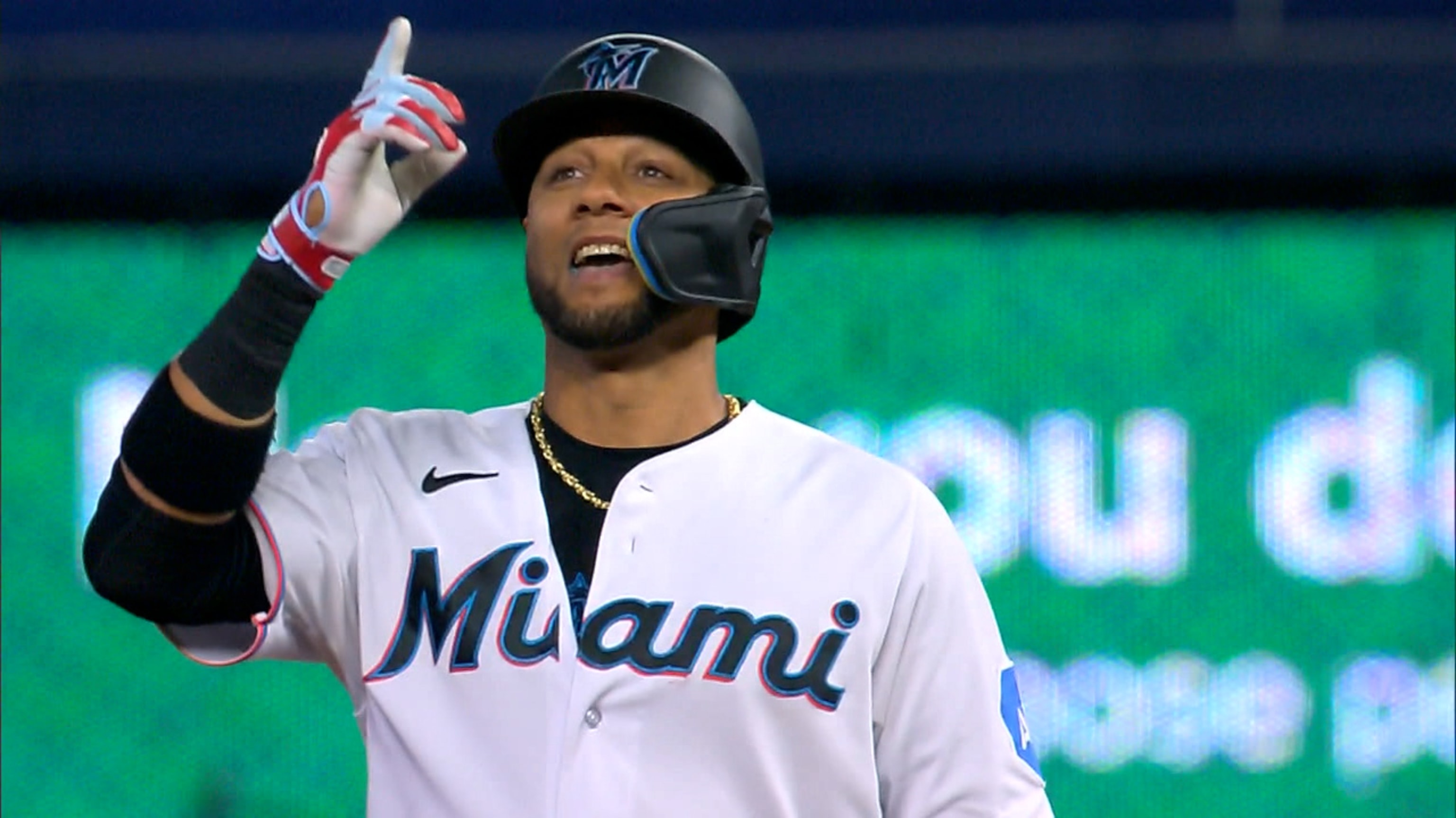 Marlins score six unanswered to sweep A's