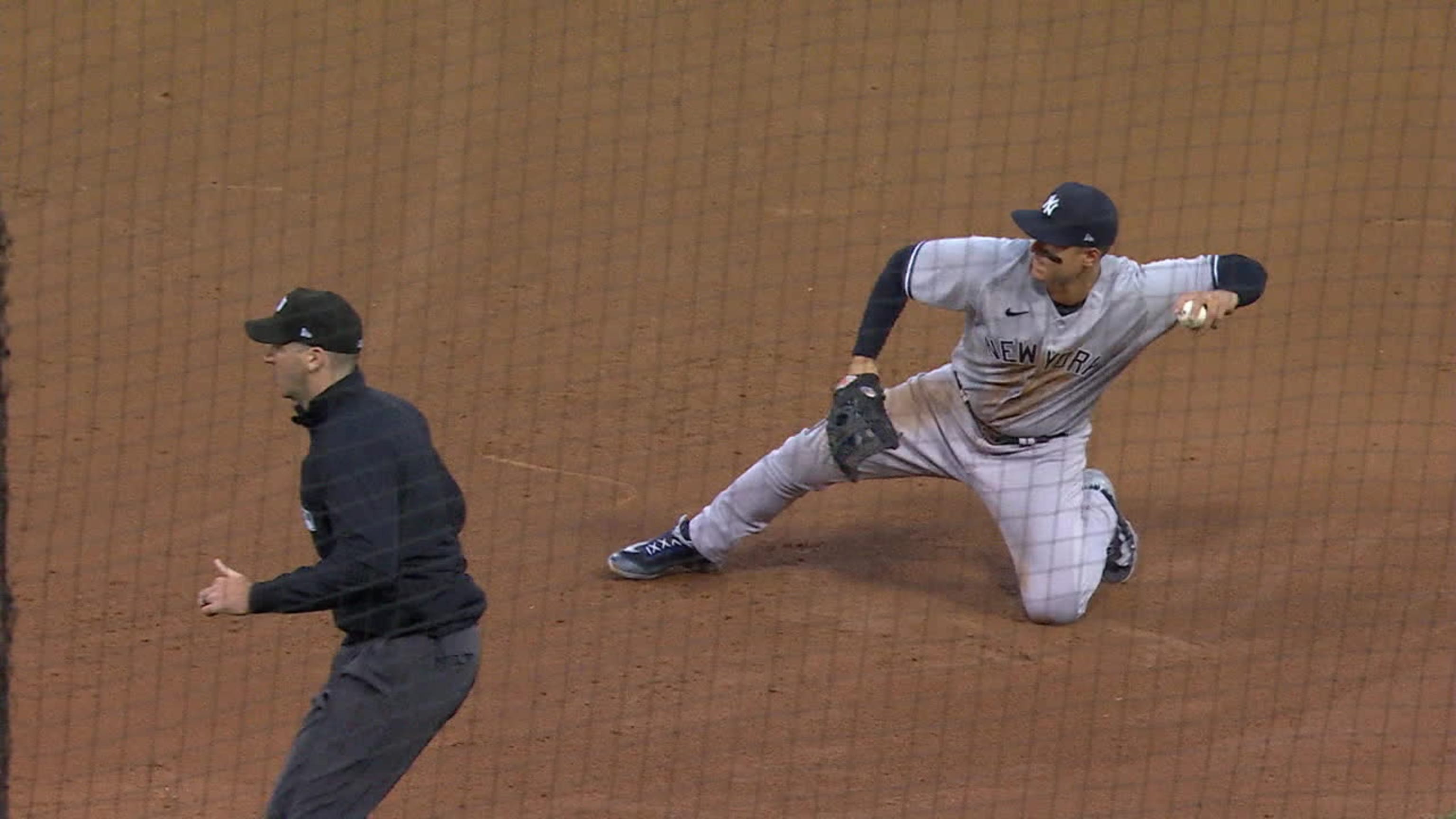 Gran jugada de Anthony Rizzo 