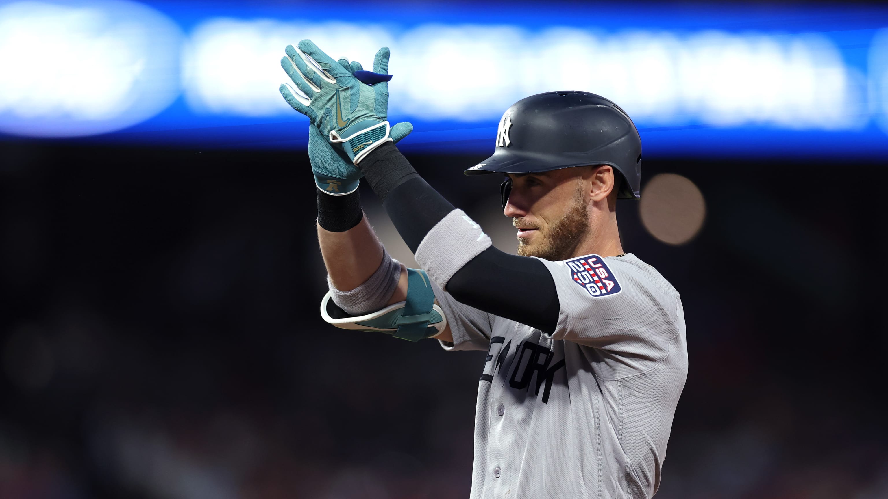 Cody Bellinger pega sencillo de dos carreras